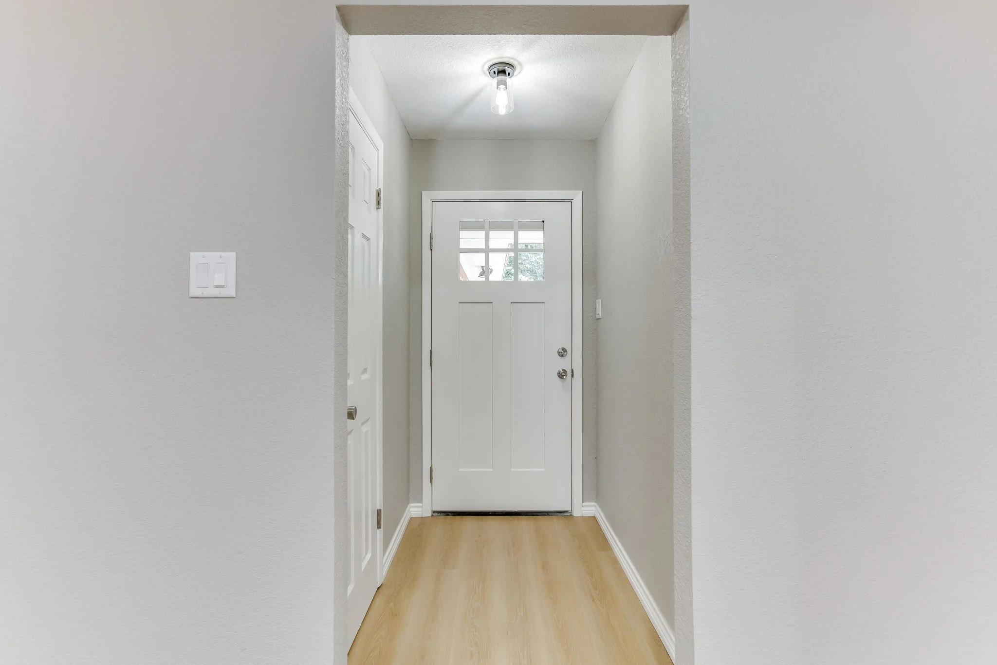 2709 Springbrooke Dr (5 of 49).jpg