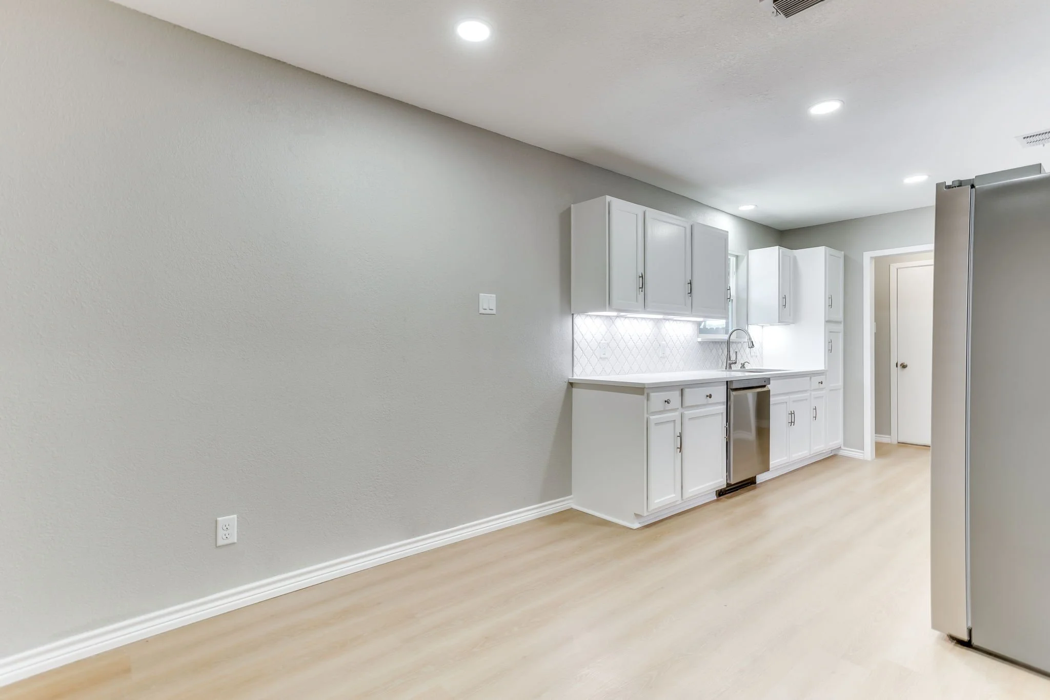 2709 Springbrooke Dr (17 of 49).jpg