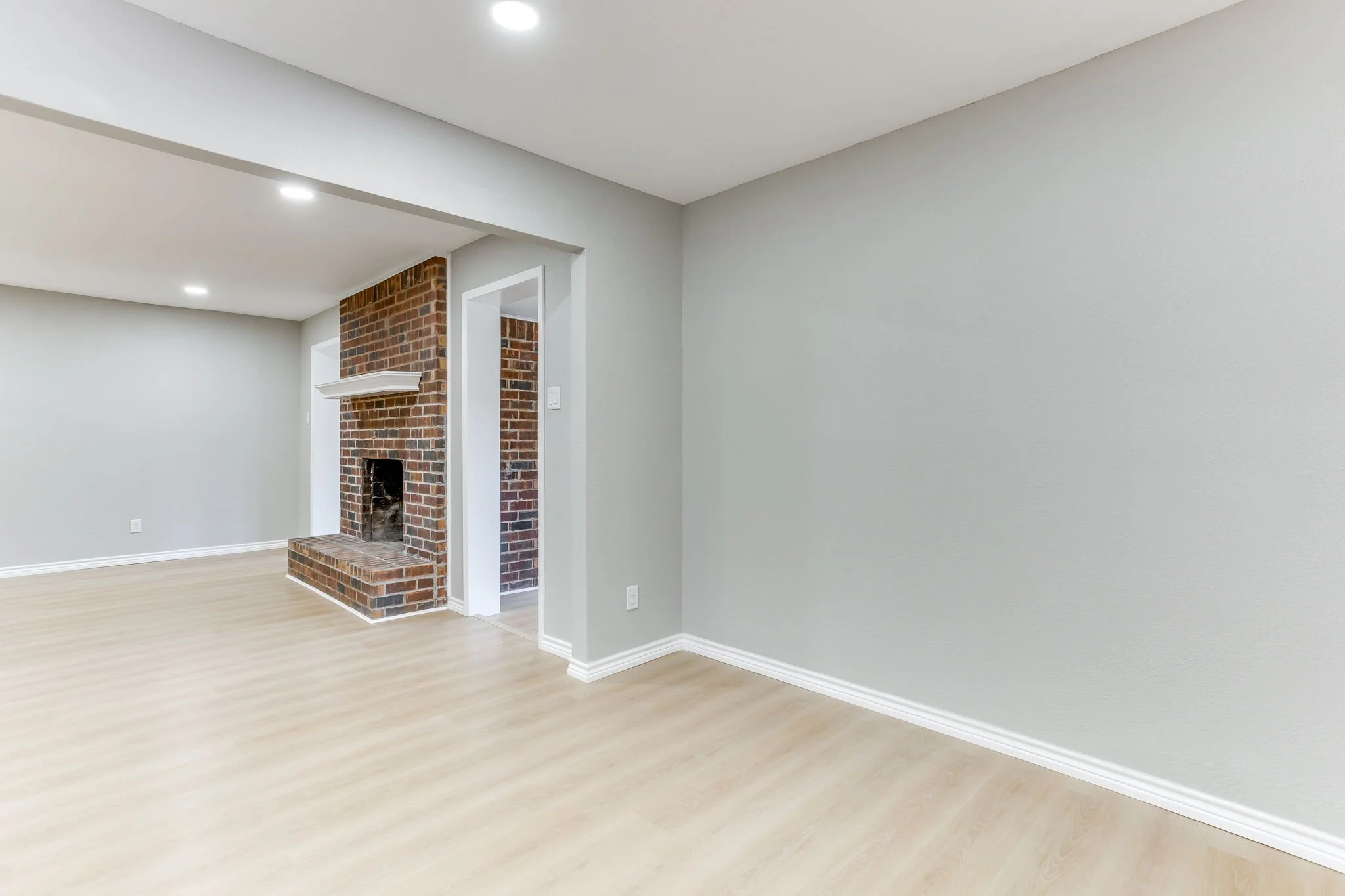 2709 Springbrooke Dr (19 of 49).jpg