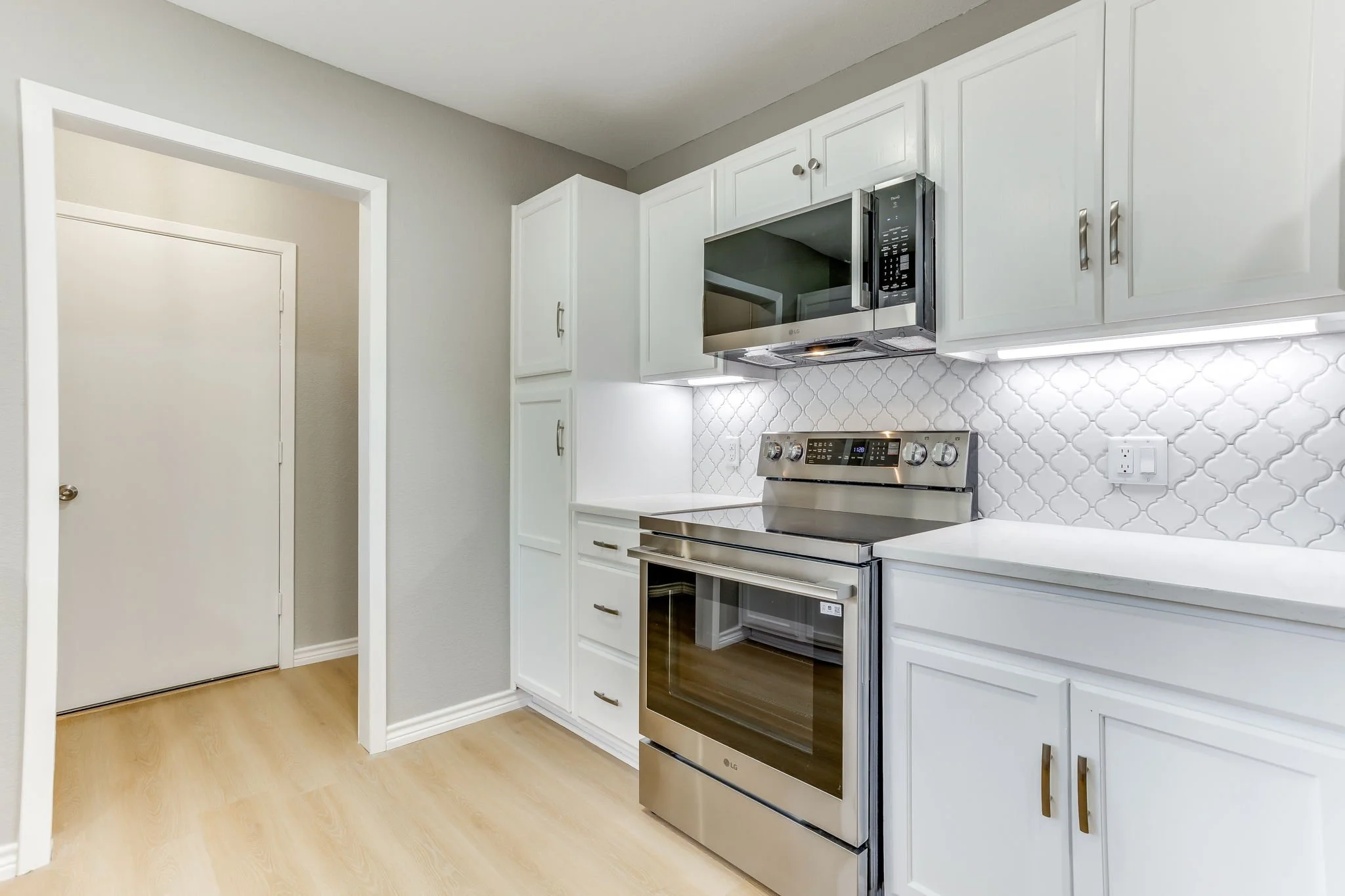 2709 Springbrooke Dr (22 of 49).jpg
