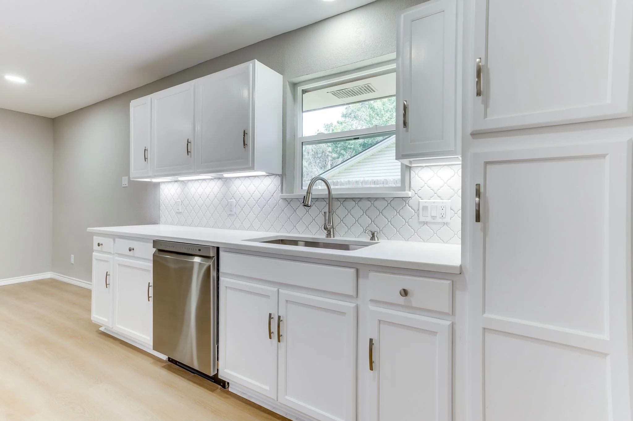 2709 Springbrooke Dr (23 of 49).jpg