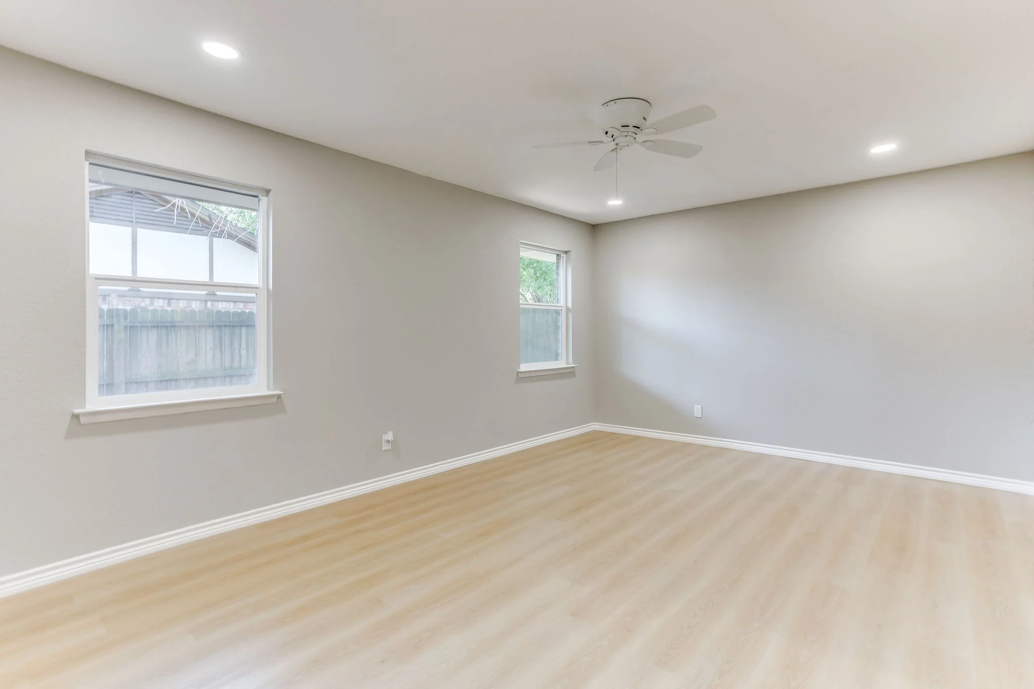 2709 Springbrooke Dr (27 of 49).jpg