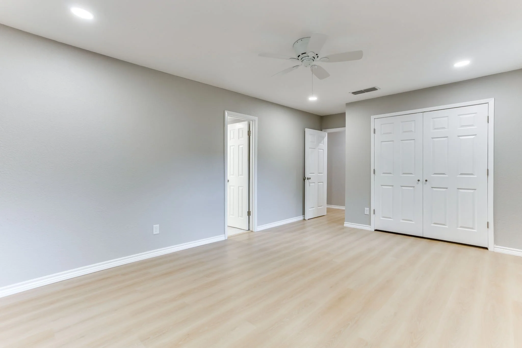 2709 Springbrooke Dr (29 of 49).jpg