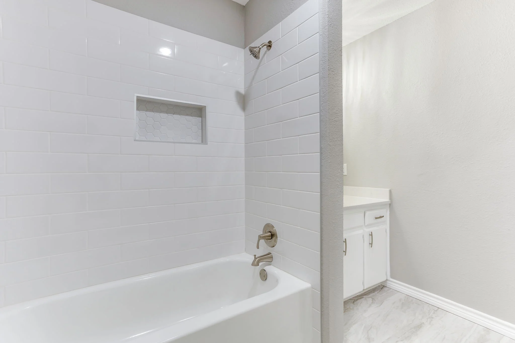 2709 Springbrooke Dr (40 of 49).jpg