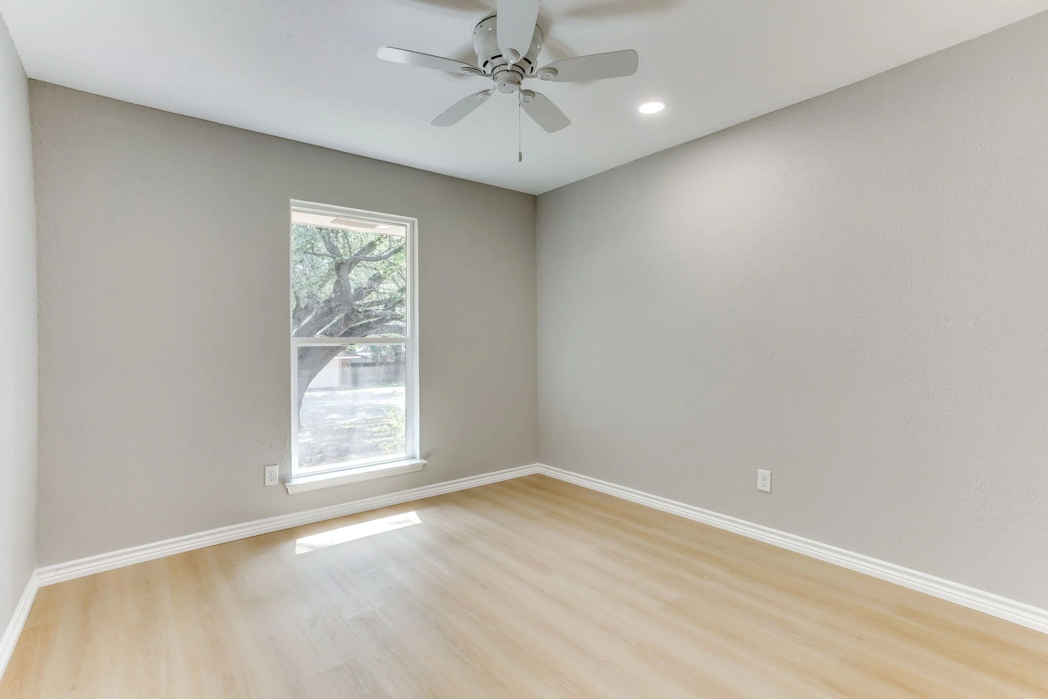 2709 Springbrooke Dr (41 of 49).jpg