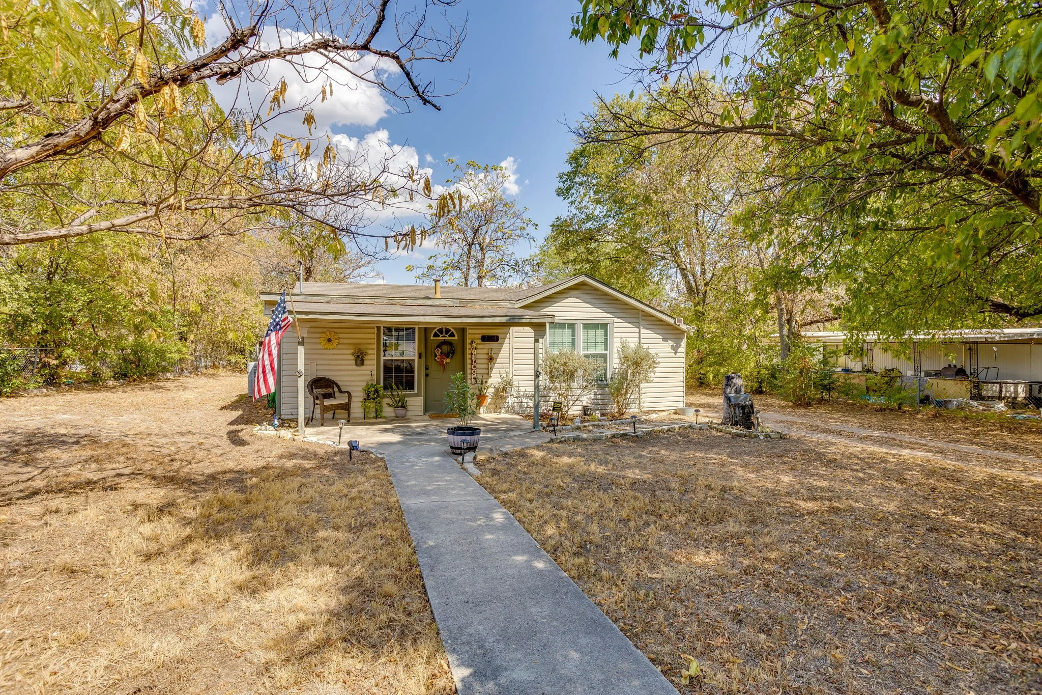 404 Calgary Rd (3 of 43).jpg