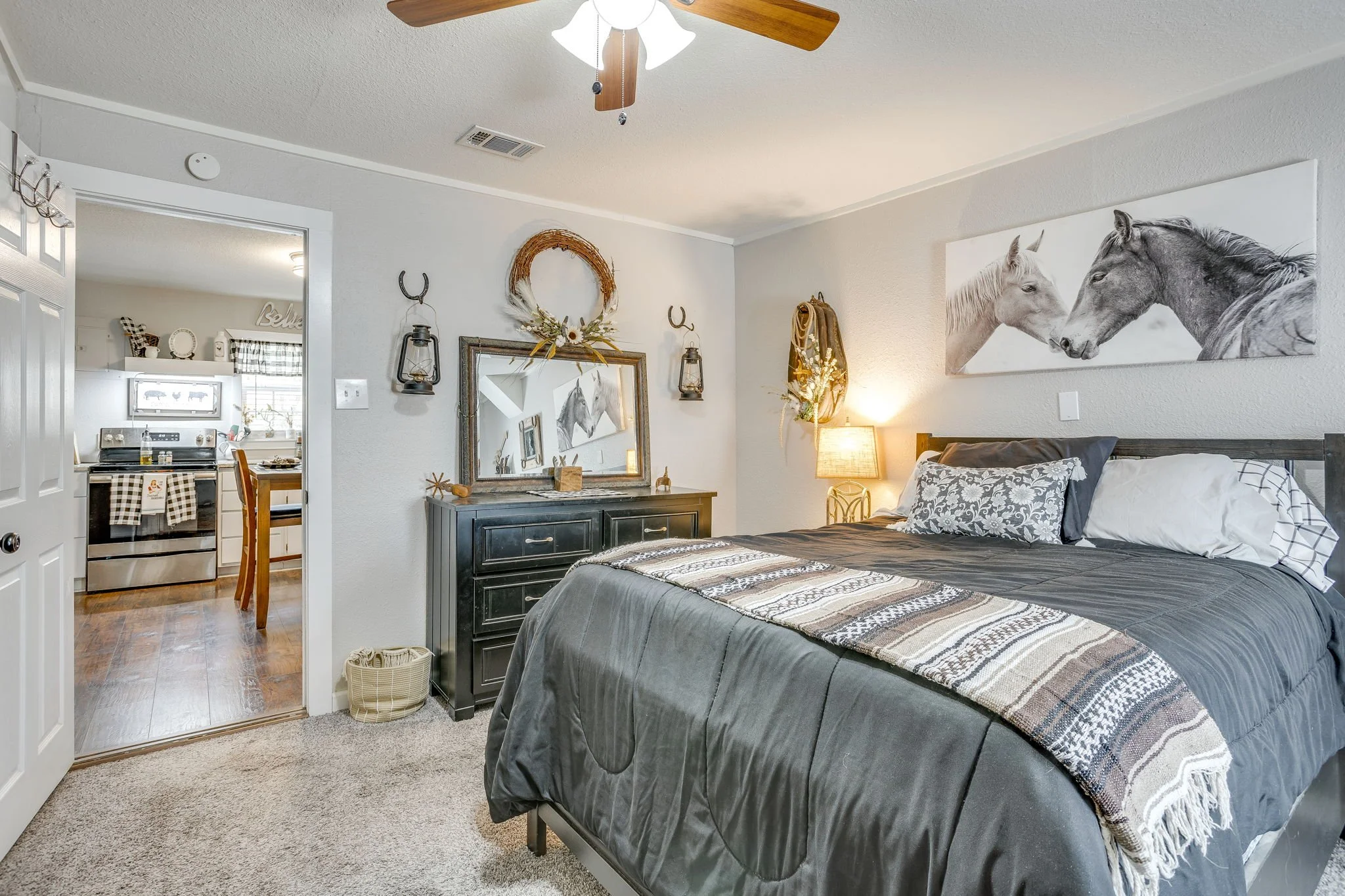404 Calgary Rd (21 of 43).jpg