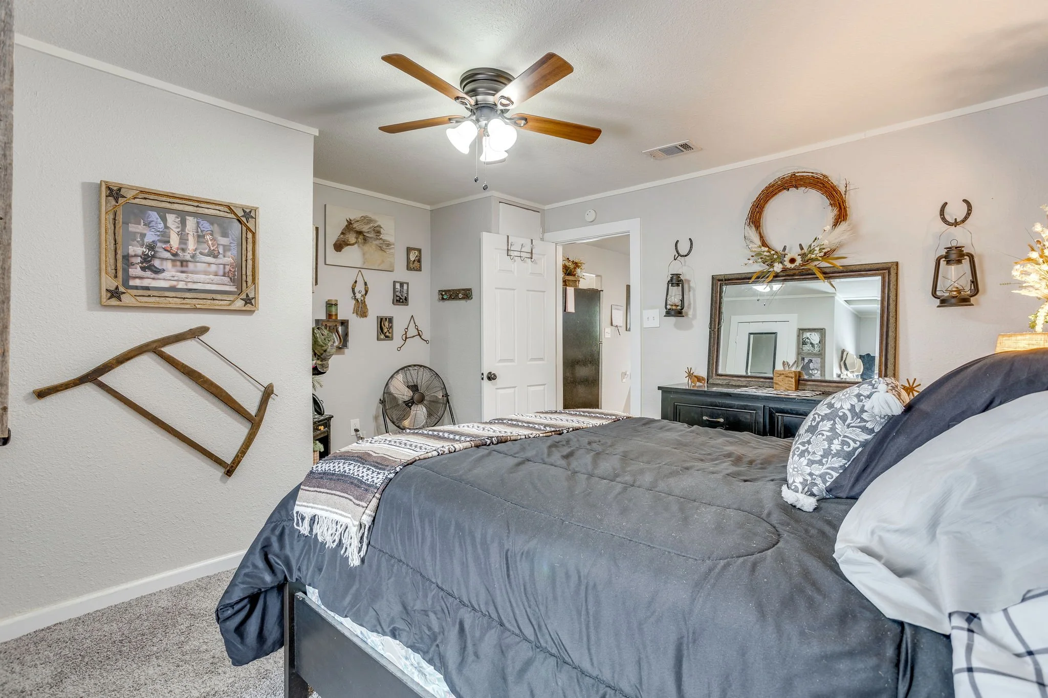 404 Calgary Rd (22 of 43).jpg