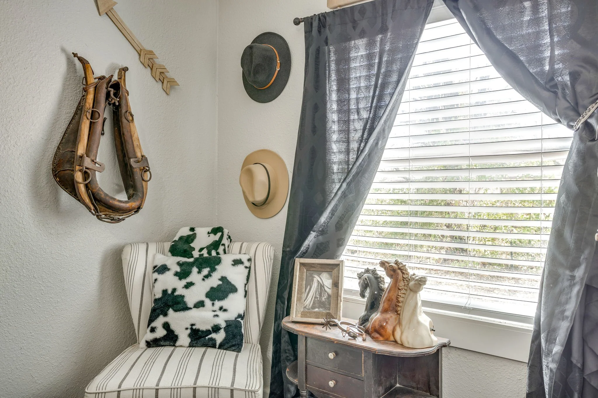 404 Calgary Rd (24 of 43).jpg