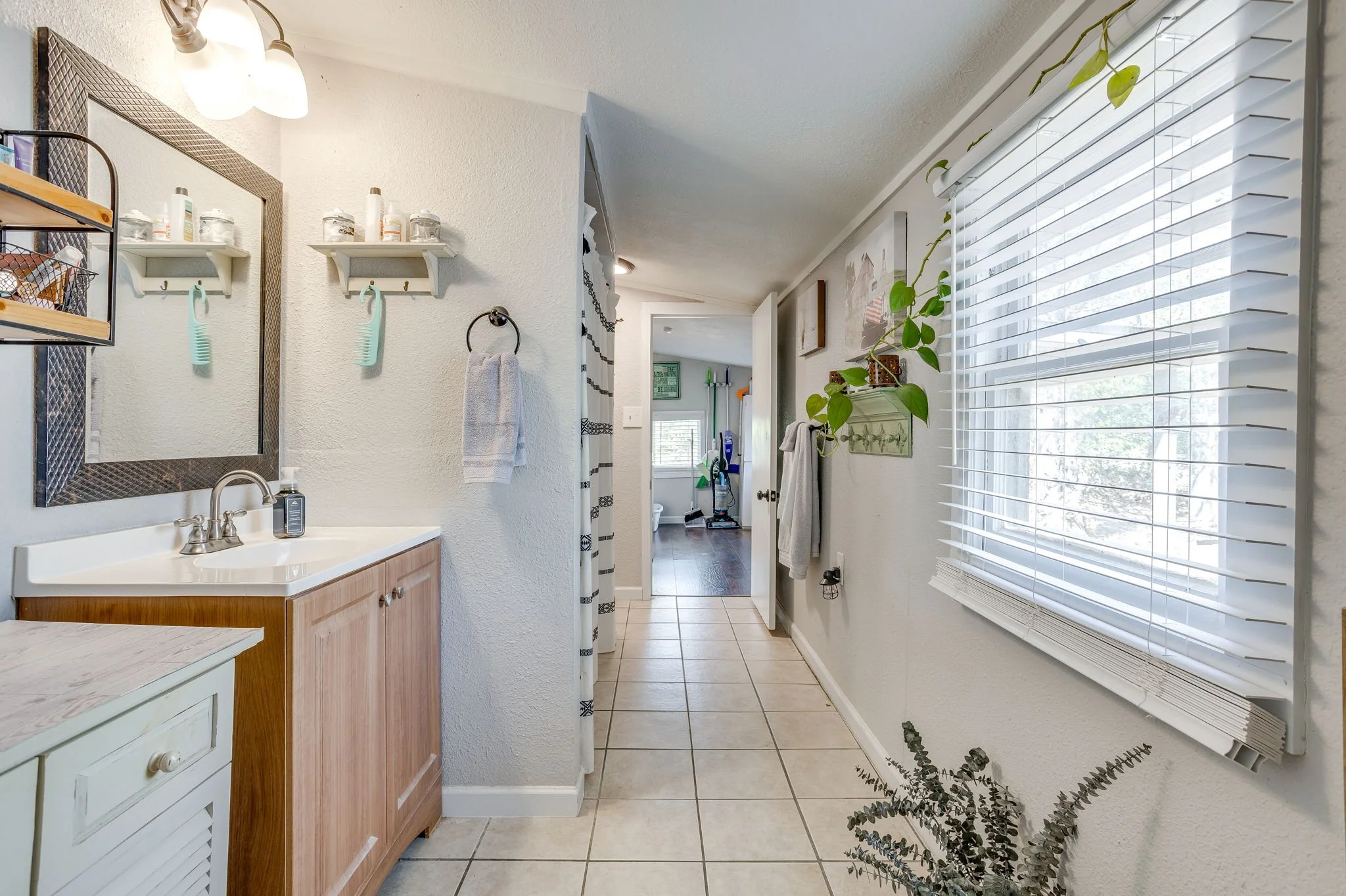404 Calgary Rd (29 of 43).jpg