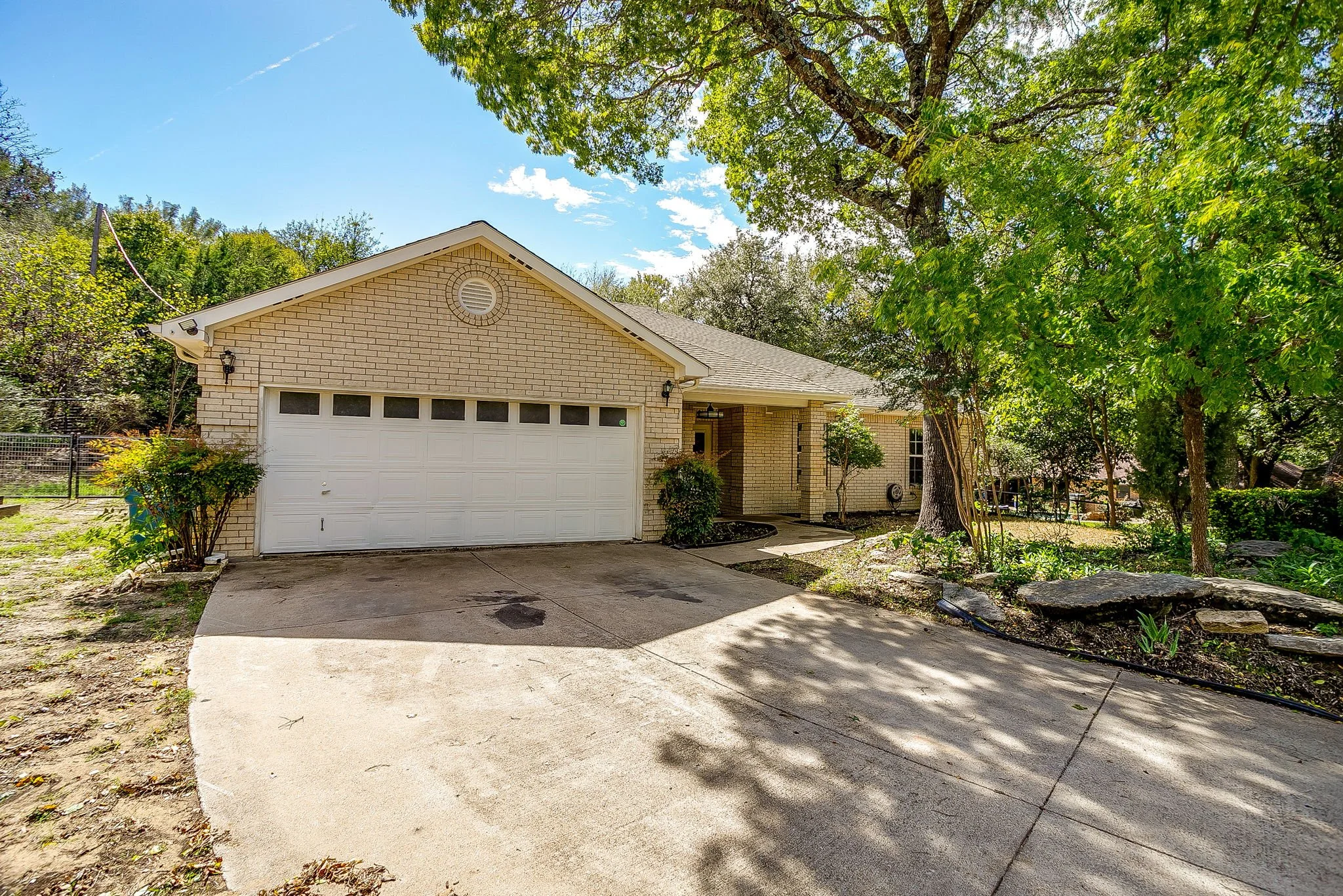 120 Hillside Ct (2 of 46).jpg