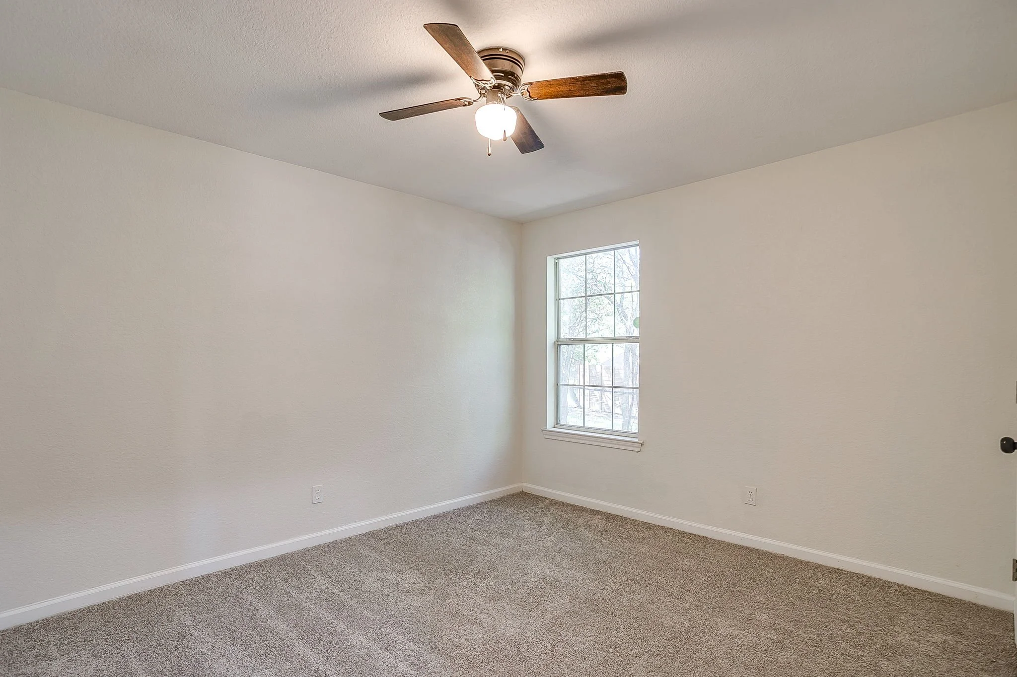 120 Hillside Ct (34 of 46).jpg