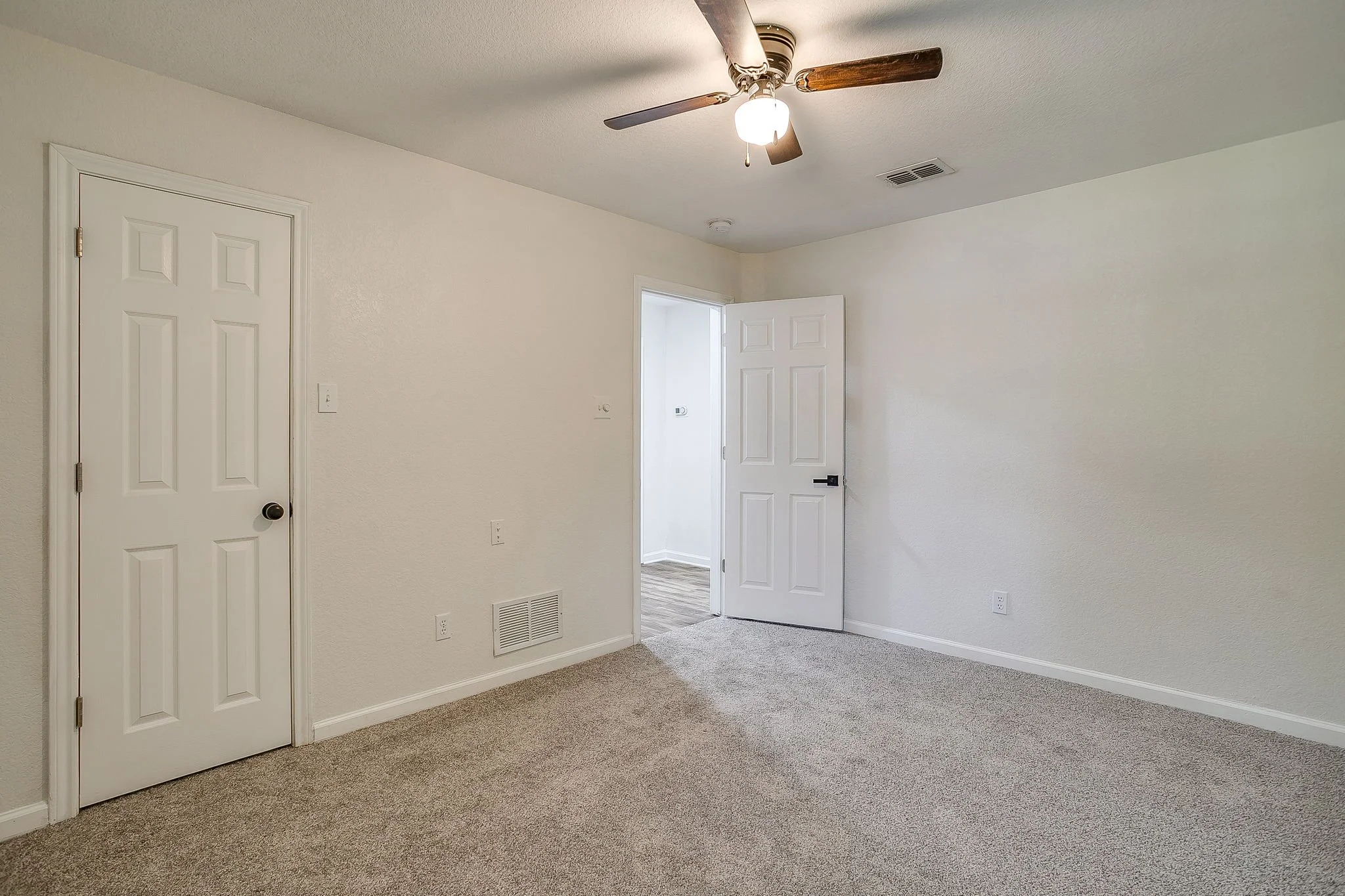 120 Hillside Ct (35 of 46).jpg