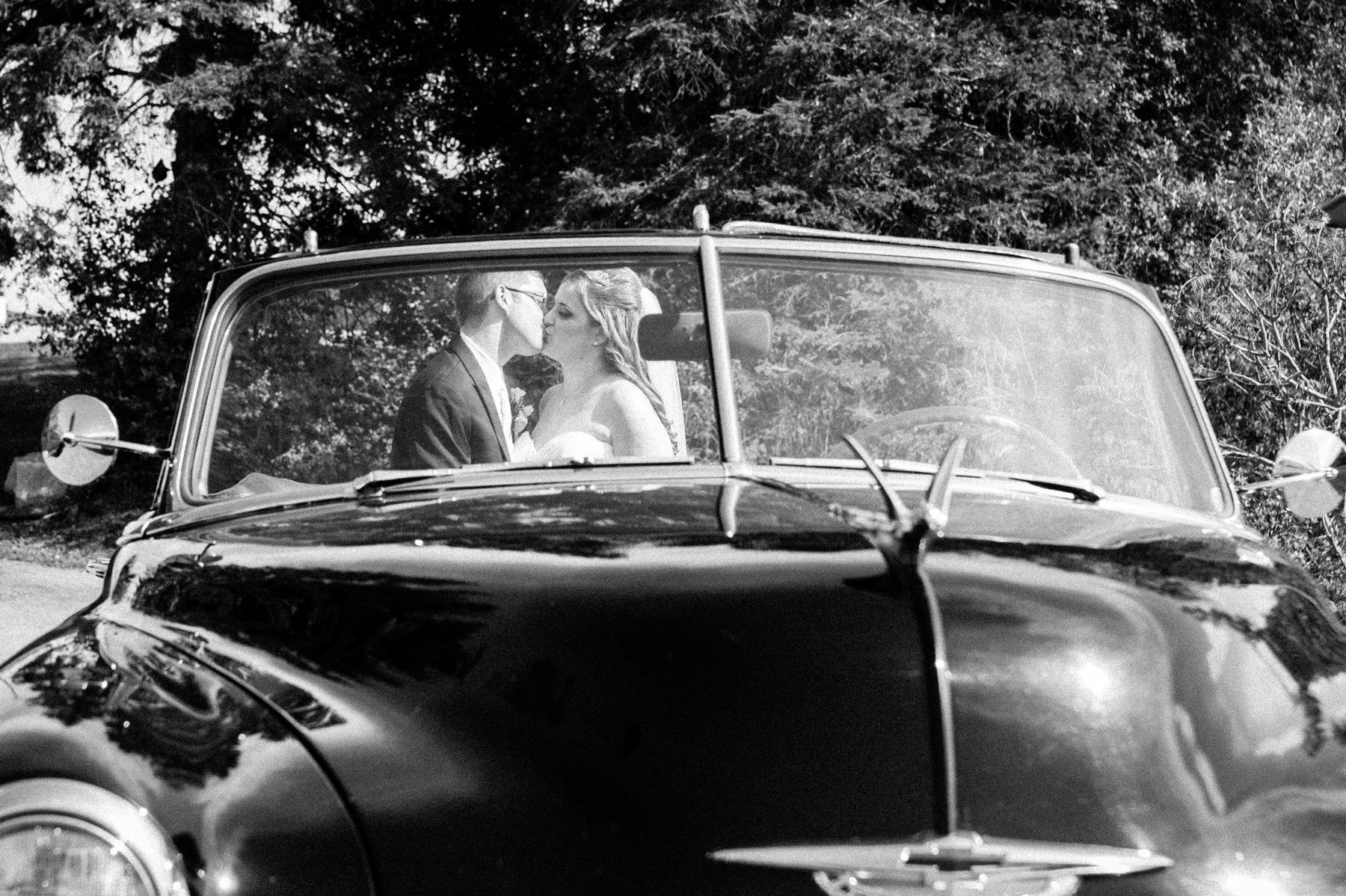 Wedding photography with vintage car