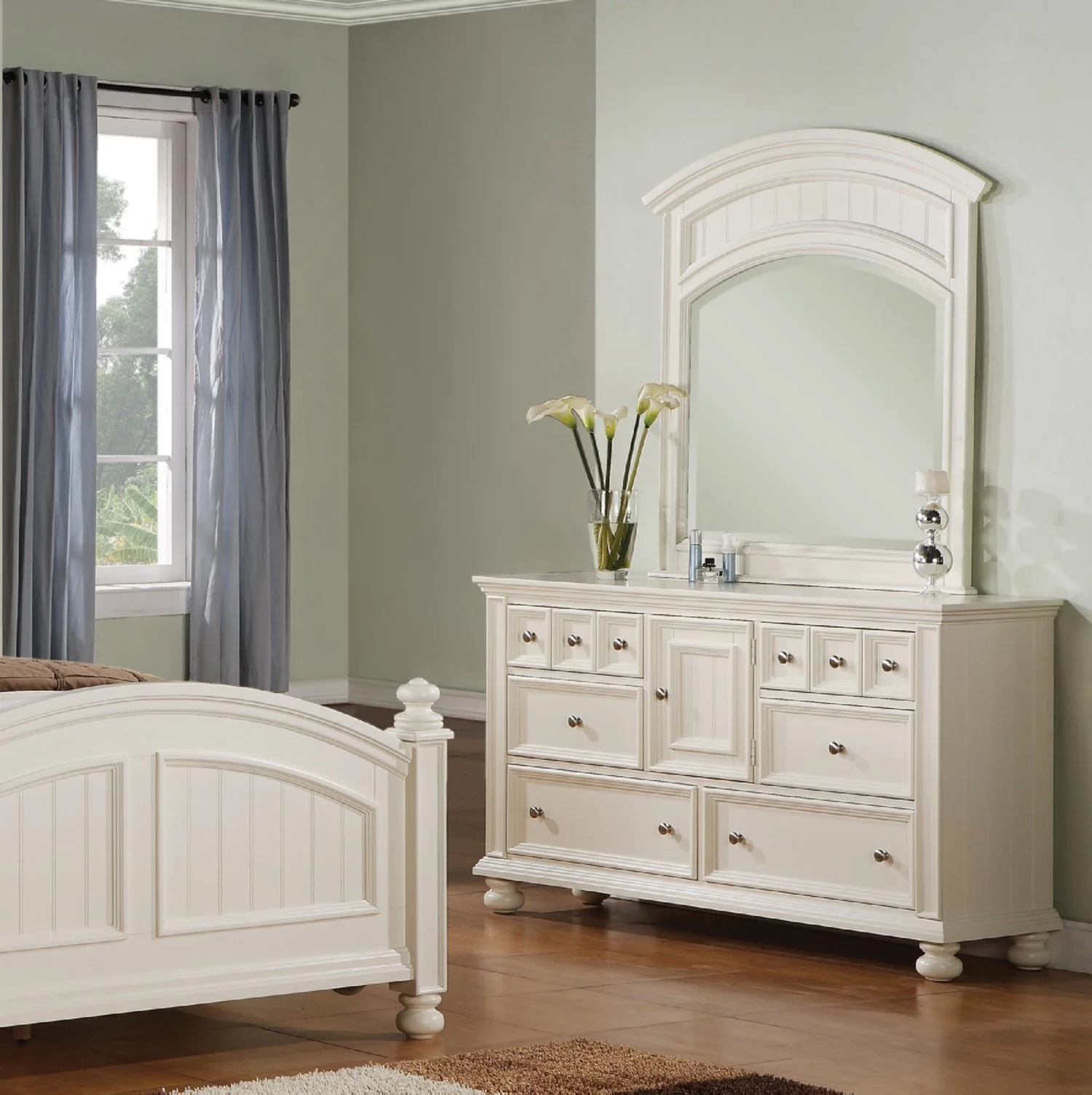 Winners Only Cape Cod White Dresser.jpg