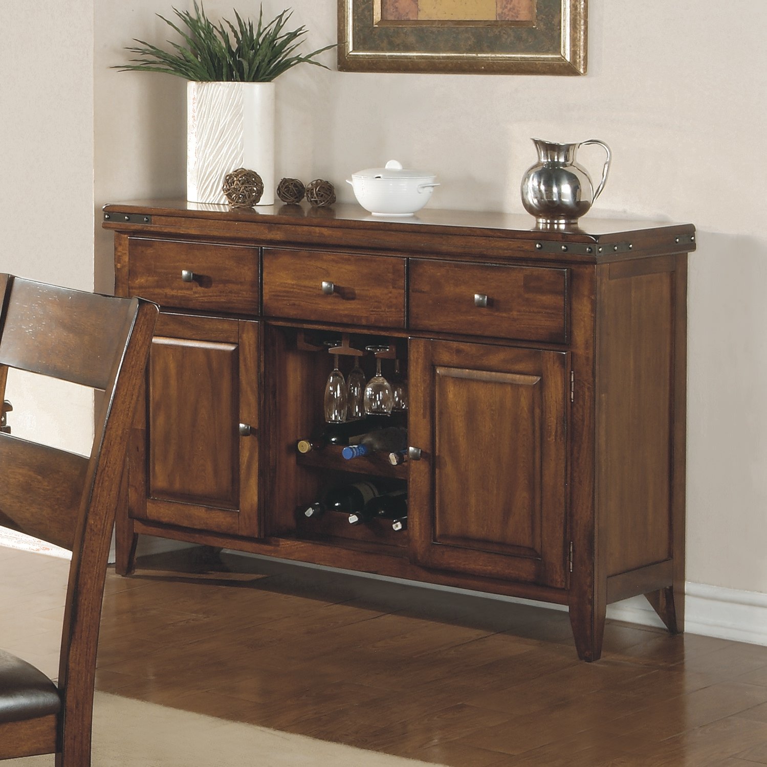 Winners Only Mango Server.jpg