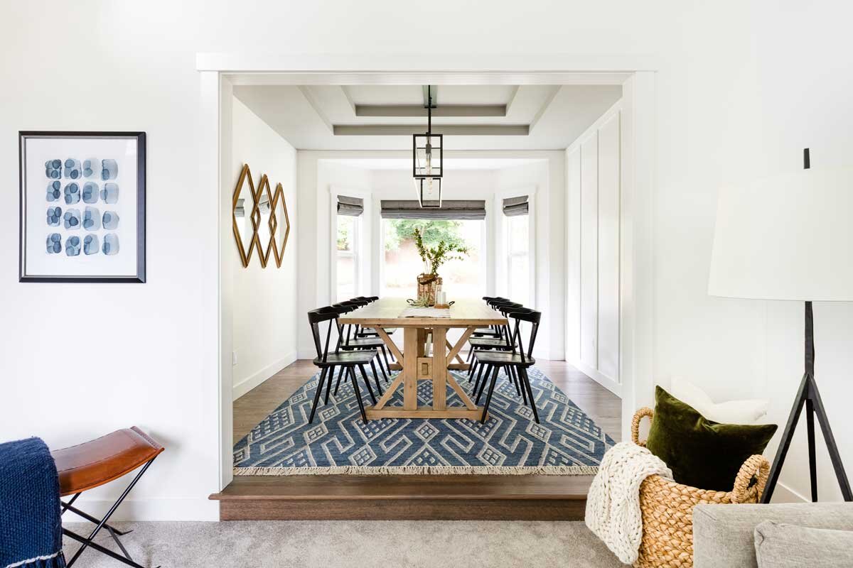How To Choose The Perfect Dining Room Rug, What Is The Best Material For A Dining Room Rug