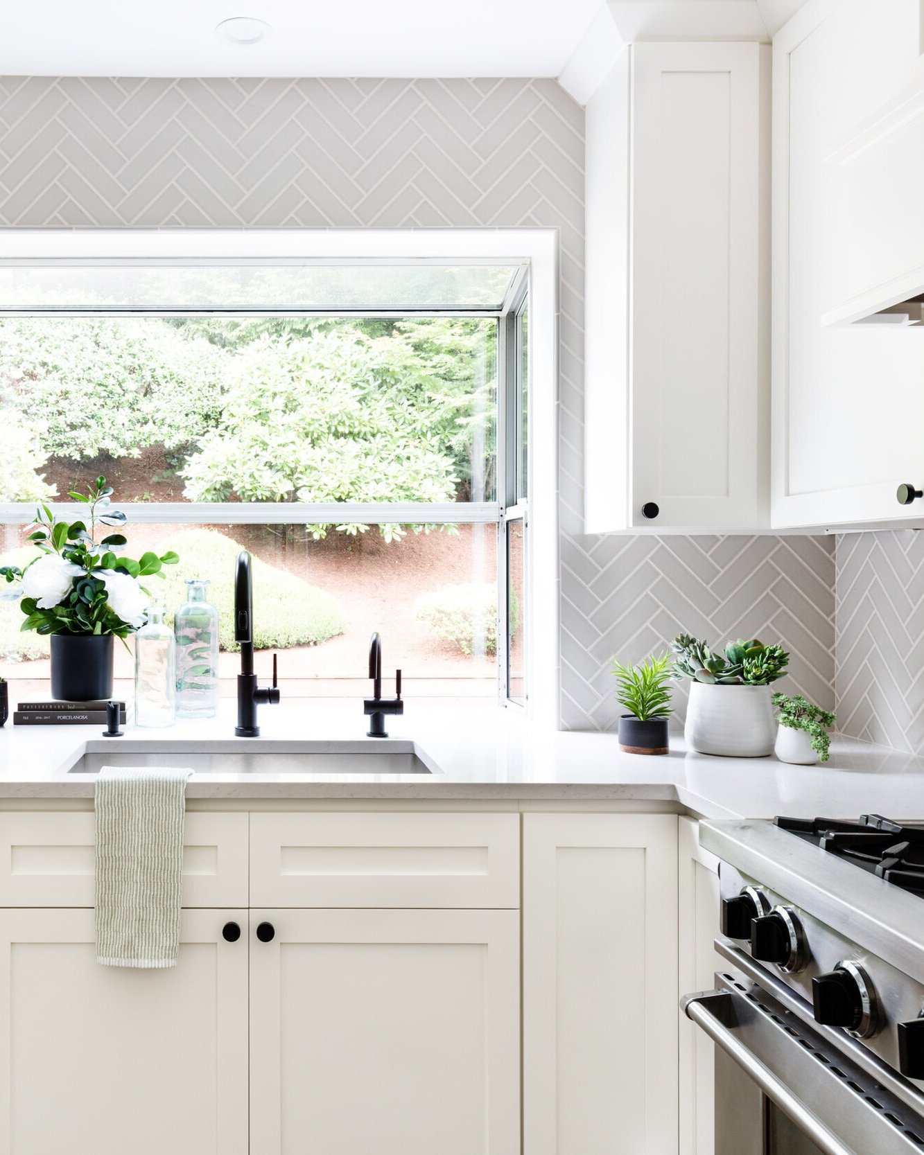 Why As Interior Designers — We Love Quartz Countertops Why As Interior Designers — We Love Quartz Countertops