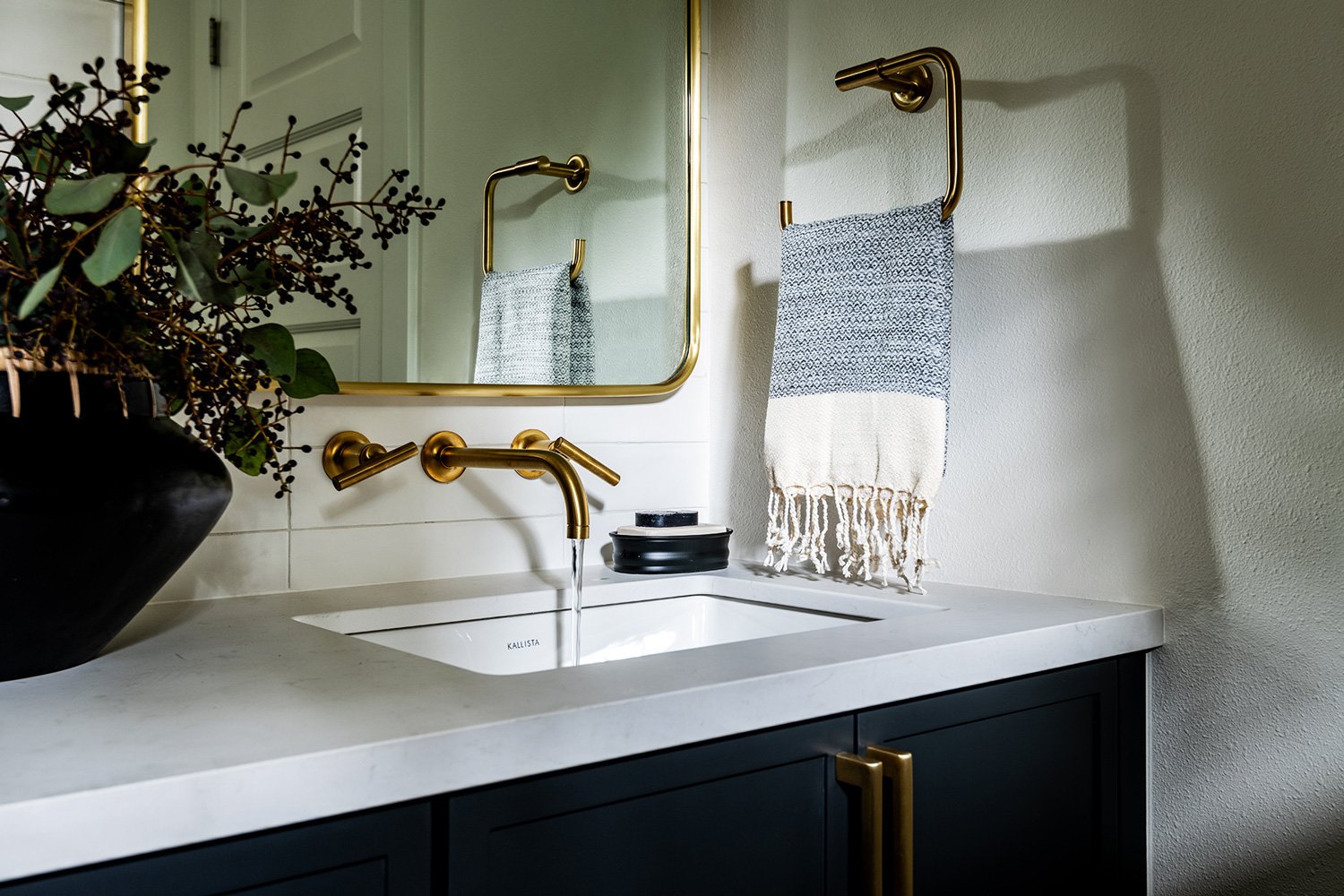 Elegant-Simplicity-Interior-Design-Bellevue-Interior-Designer-Bellevue-Sammamish-House-Girls-Bathroom