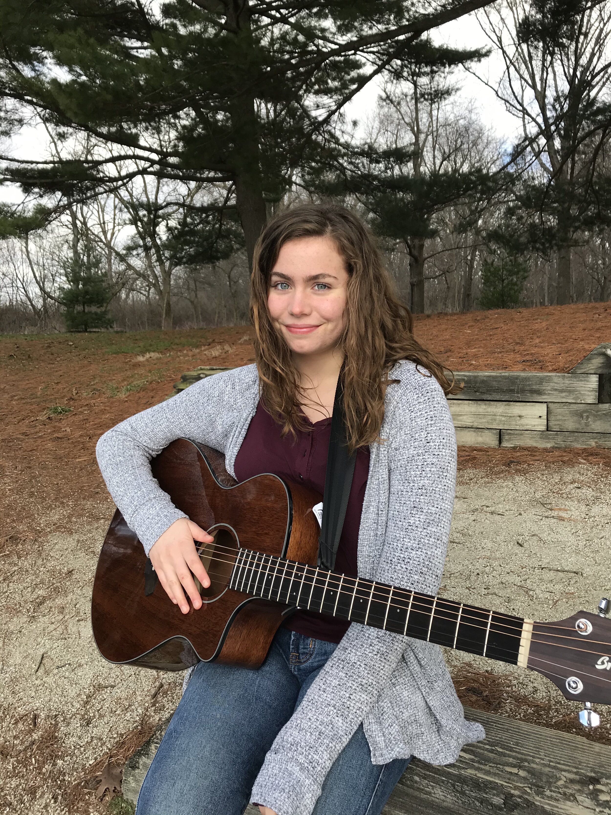 Linda Therese (Featured Showcase Solo Artist)