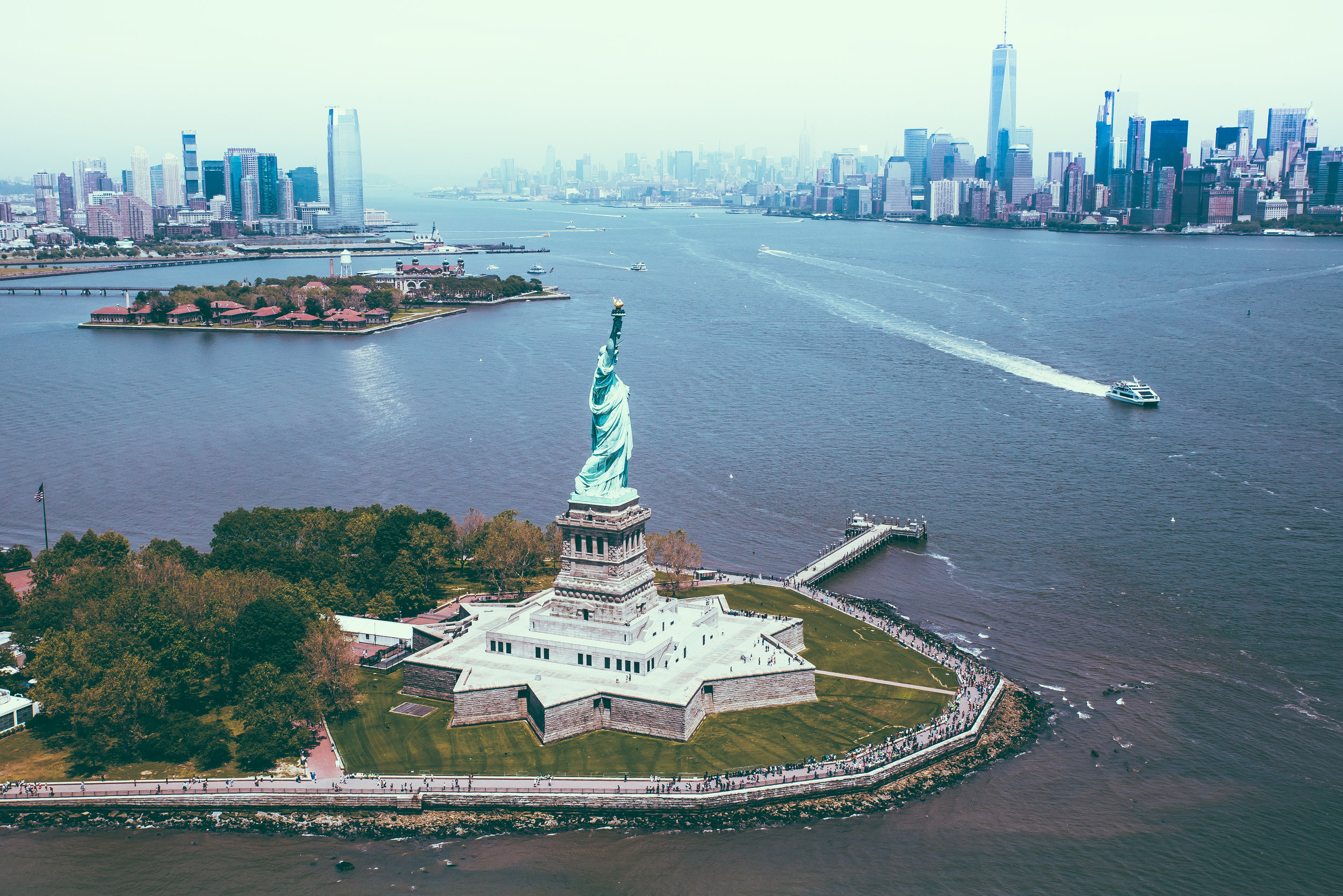 Photo Diary: NYC From Above with FlyNYOn // #nyc #helicopter #cityscape www.readysetjetset.net