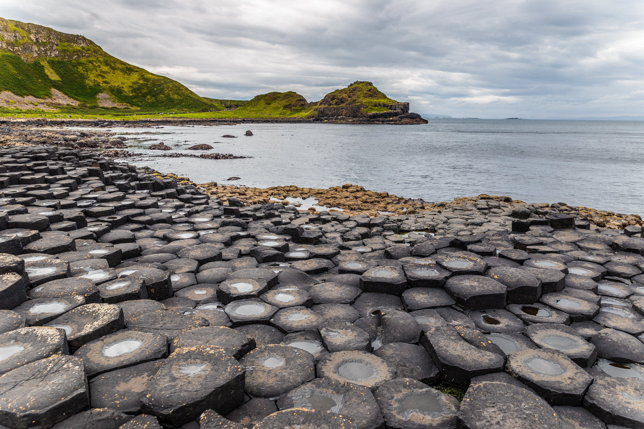 7 Days Around Ireland With Shamrocker Adventures // #readysetjetset #ireland #cliffsofmoher #belfast #travel #northernireland www.readysetjetset.net