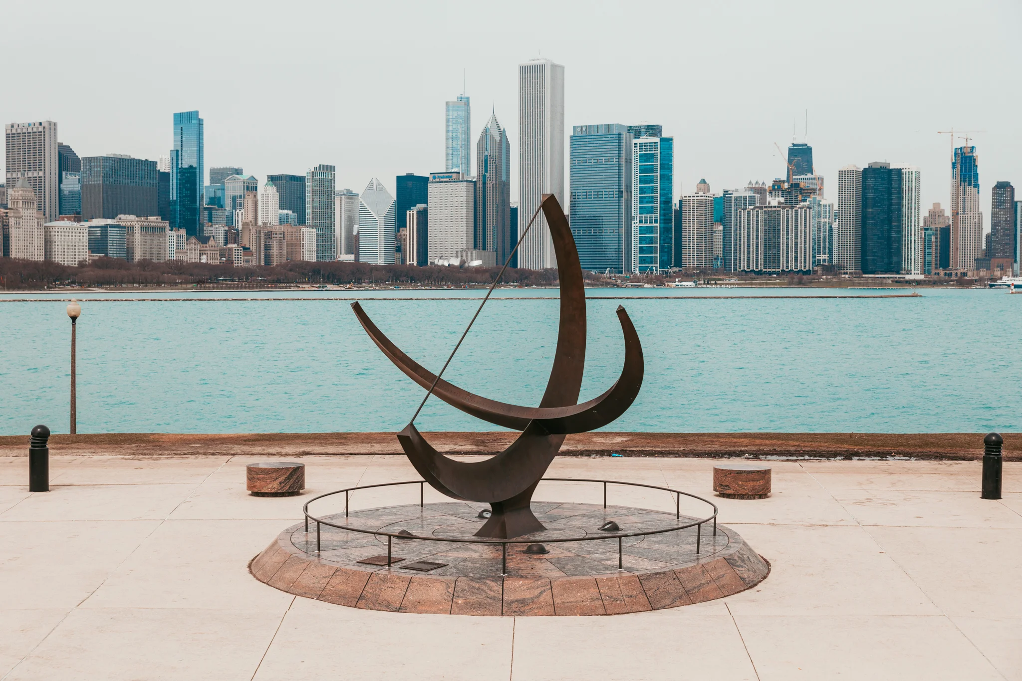 7 PHOTO SPOTS FOR THE BEST CHICAGO SKYLINE VIEWS // www.readysetjetset.net #readysetjetset #chicago #illinois #usa #travel