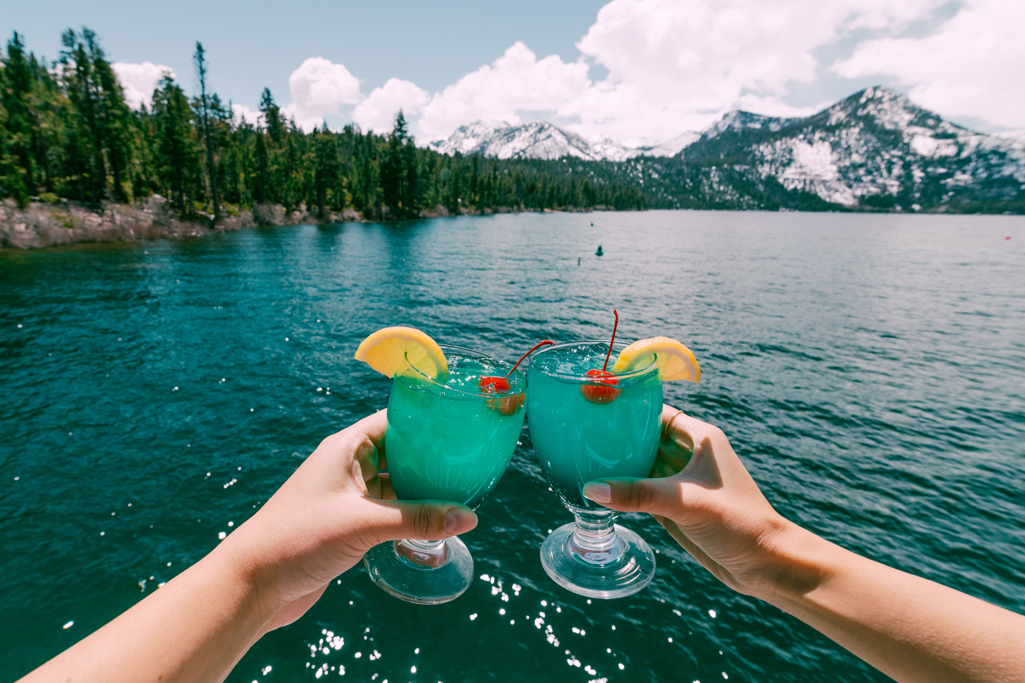 Emerald Bay-themed drinks while cruising Lake Tahoe // A Quick Guide to North Lake Tahoe &amp; Reno