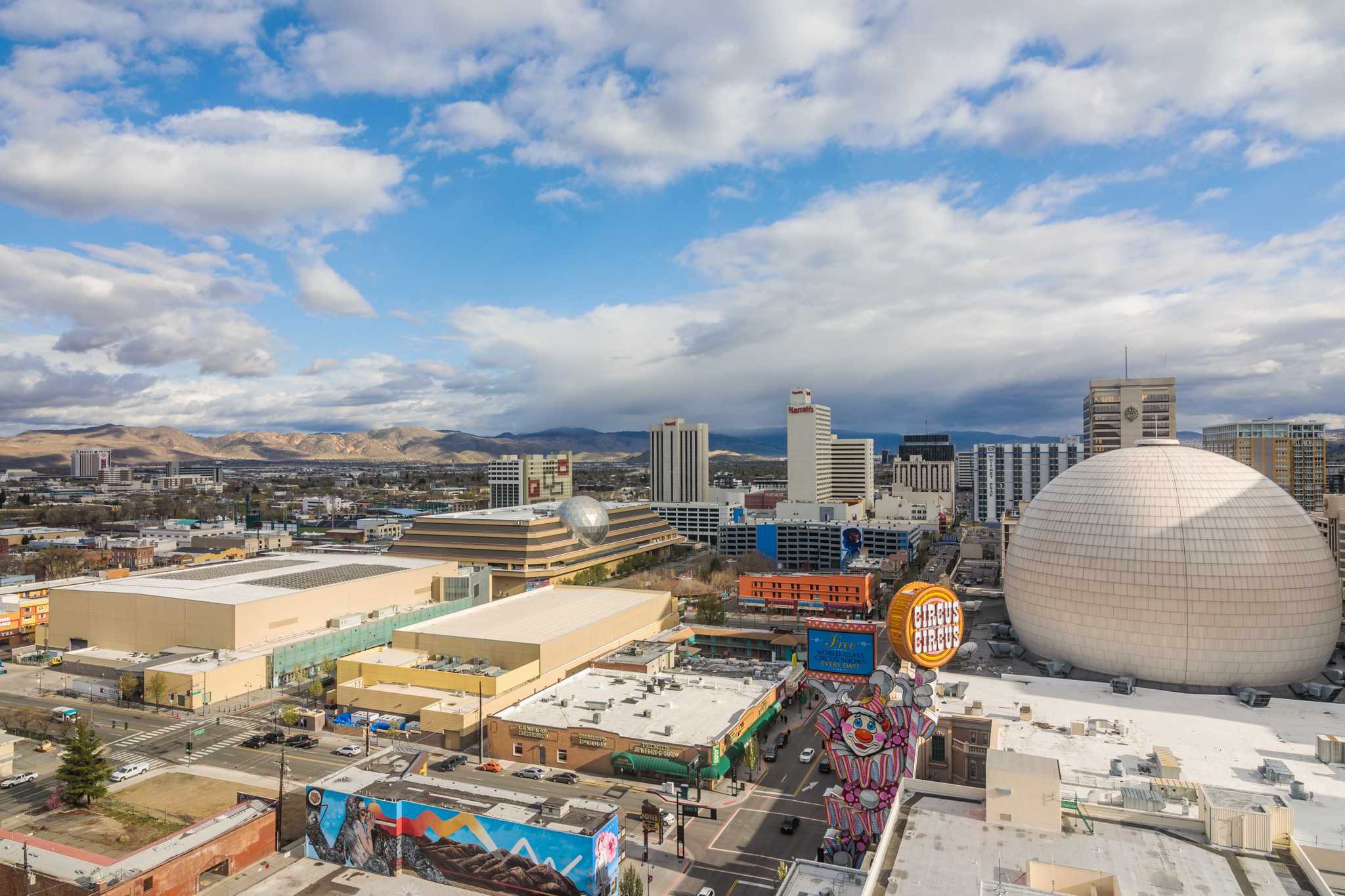 A QUICK GUIDE TO NORTH LAKE TAHOE & RENO // www.readysetjetset.net #readysetjetset #laketahoe #tahoe #reno #nevada #travel