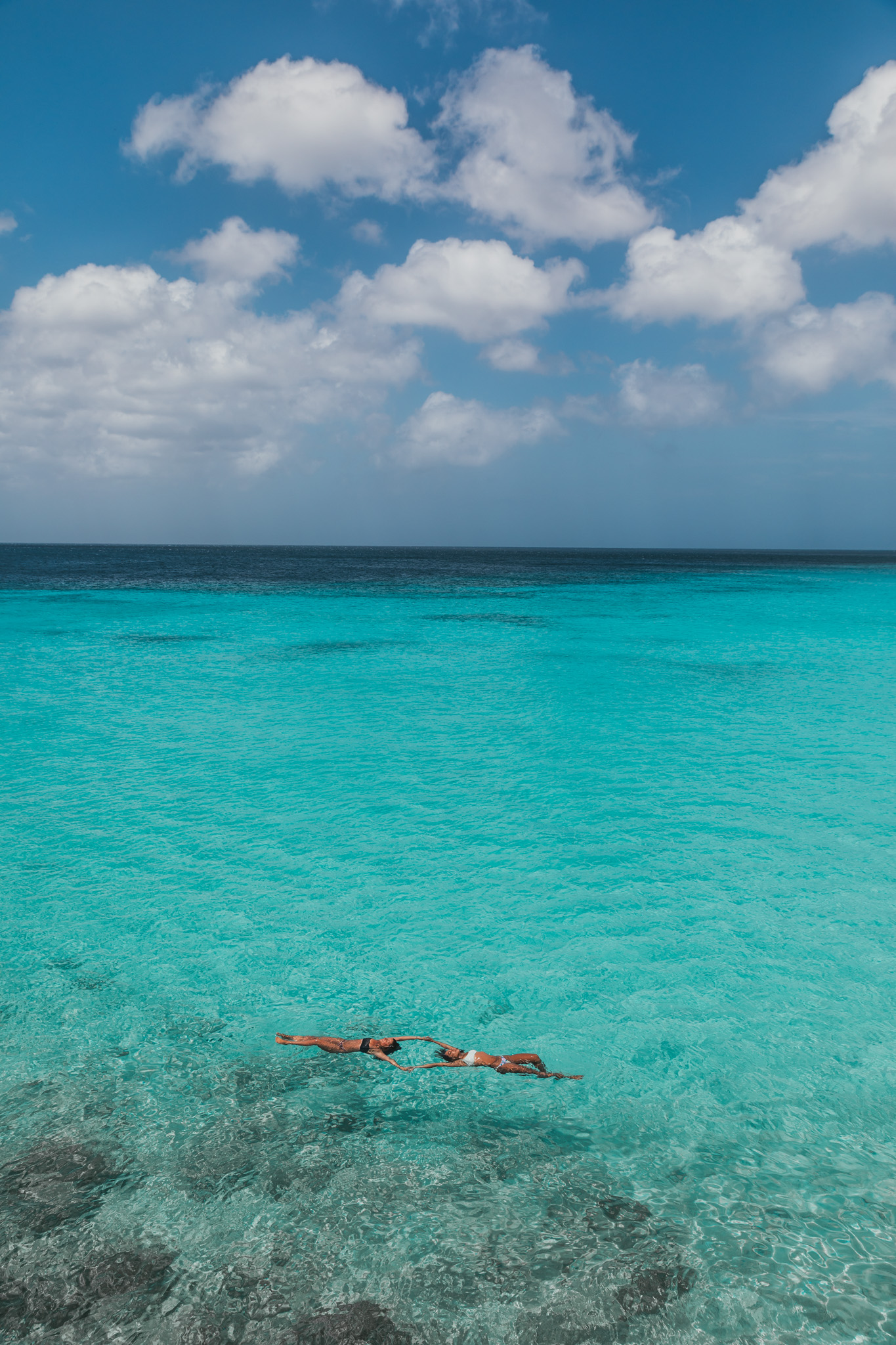 Playa Knip on Curaçao // 20 Photos to Show You Why Curaçao Needs to Be On Your Travel Radar // www.readysetjetset.net #readysetjetset #curacao #caribbean #beach #ocean #paradise #travel
