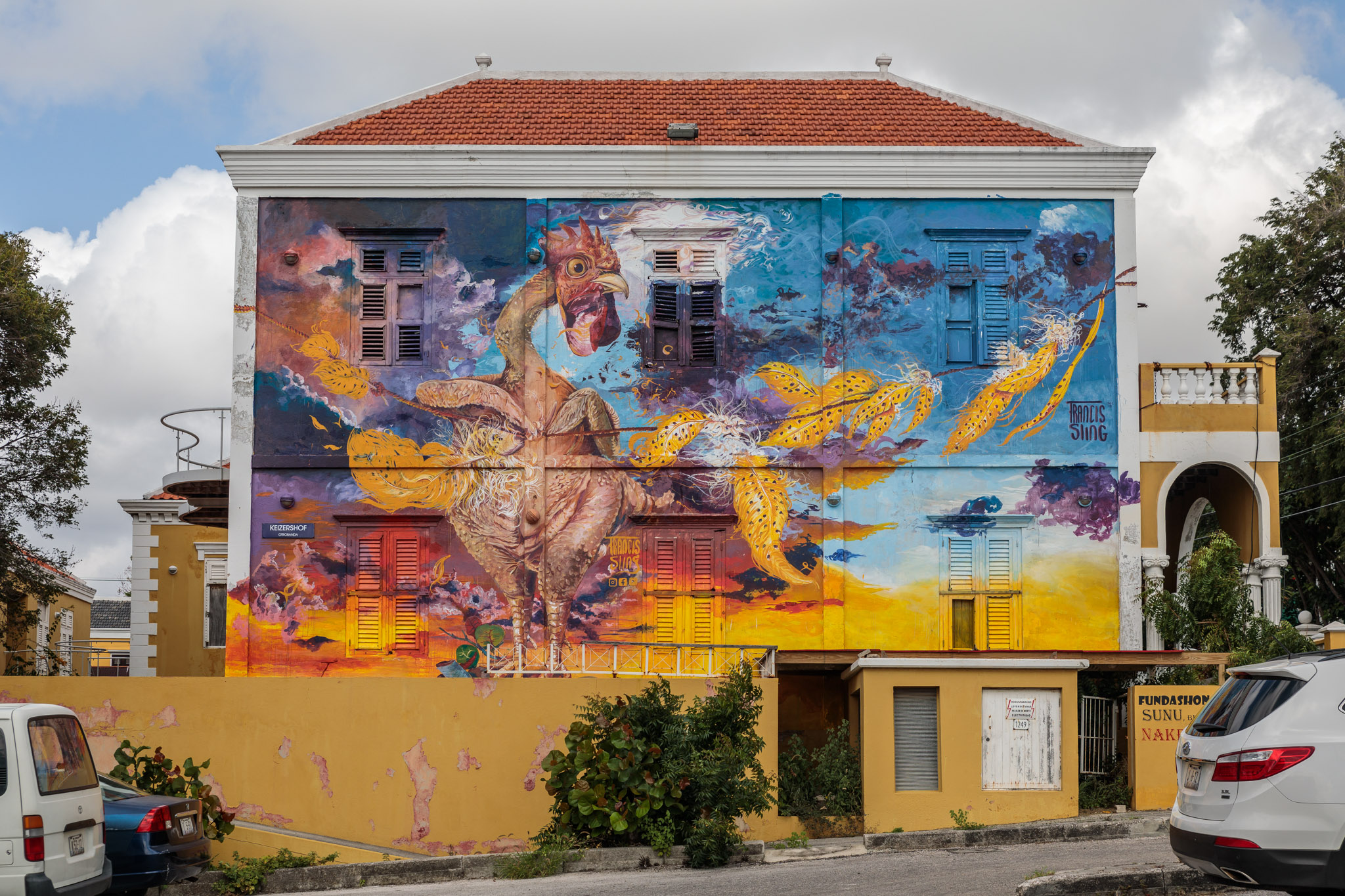 The colorful street art of Willemstad, Curaçao // 20 Photos to Show You Why Curaçao Needs to Be On Your Travel Radar // www.readysetjetset.net #readysetjetset #curacao #caribbean #beach #ocean #paradise #travel