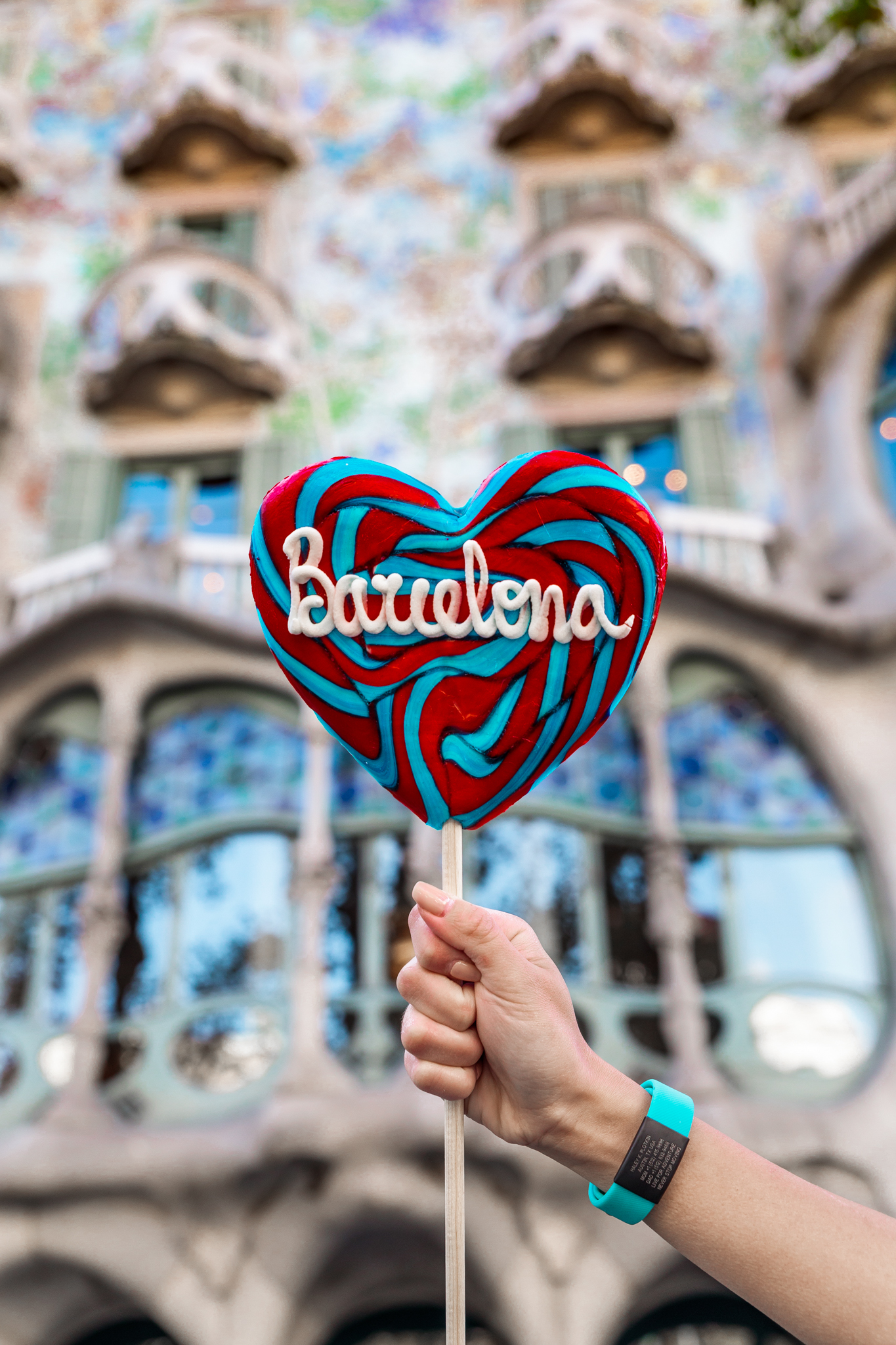 The 25 Most Instagrammable Spots in Barcelona (With Addresses!) // www.readysetjetset.net #readysetjetset #barcelona #spain
