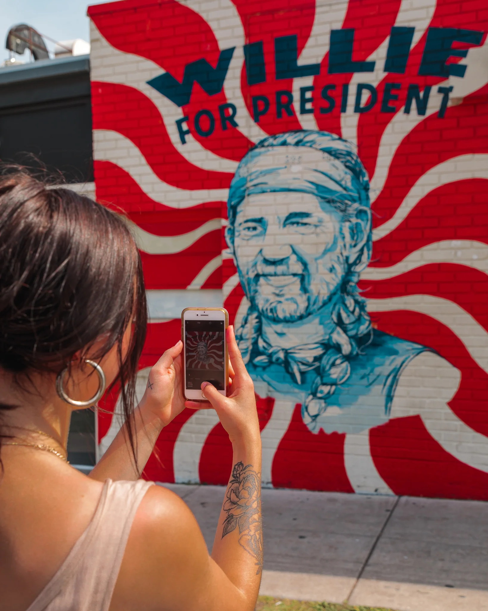 THE ULTIMATE PHOTO GUIDE TO SOUTH CONGRESS IN AUSTIN // www.readysetjetset.net #readysetjetset #austin #atx #travel #southcongress
