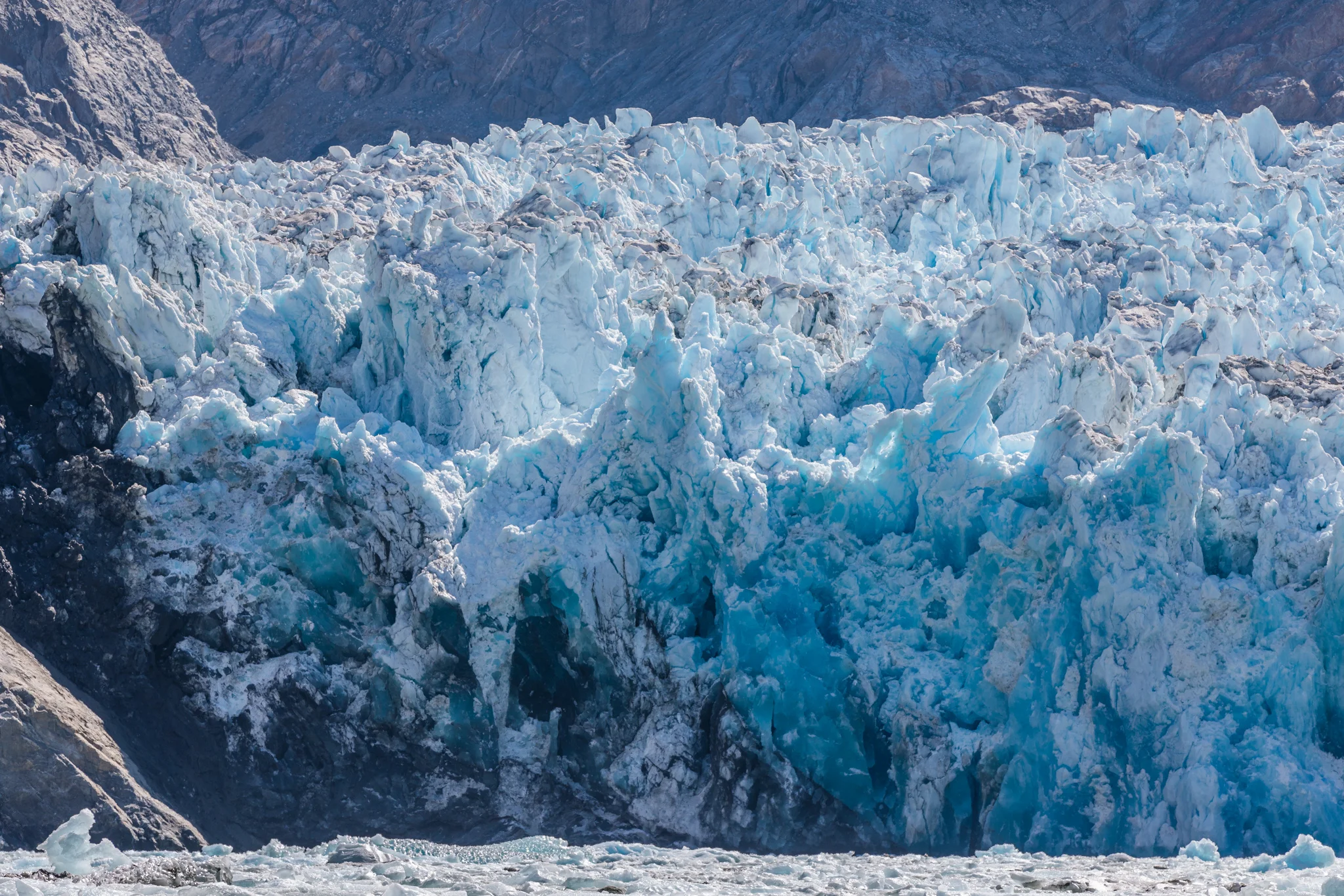 Ultimate Alaska: Cruising Glaciers and Fjords Onboard the Seabourn Sojourn // www.readysetjetset.net #readysetjetset #seabourn #cruises #alaska