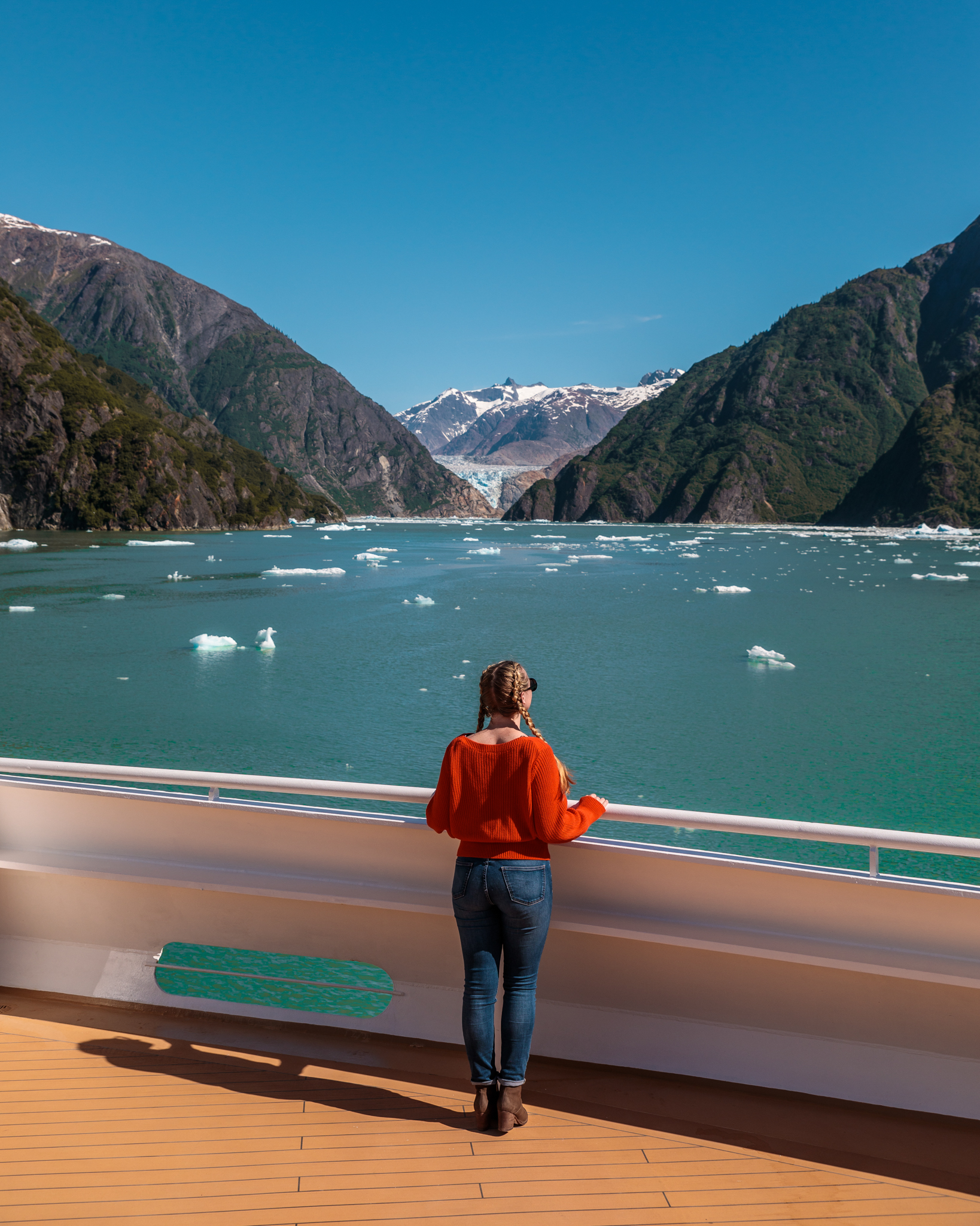 Ultimate Alaska: Cruising Glaciers and Fjords Onboard the Seabourn Sojourn // www.readysetjetset.net #readysetjetset #seabourn #cruises #alaska