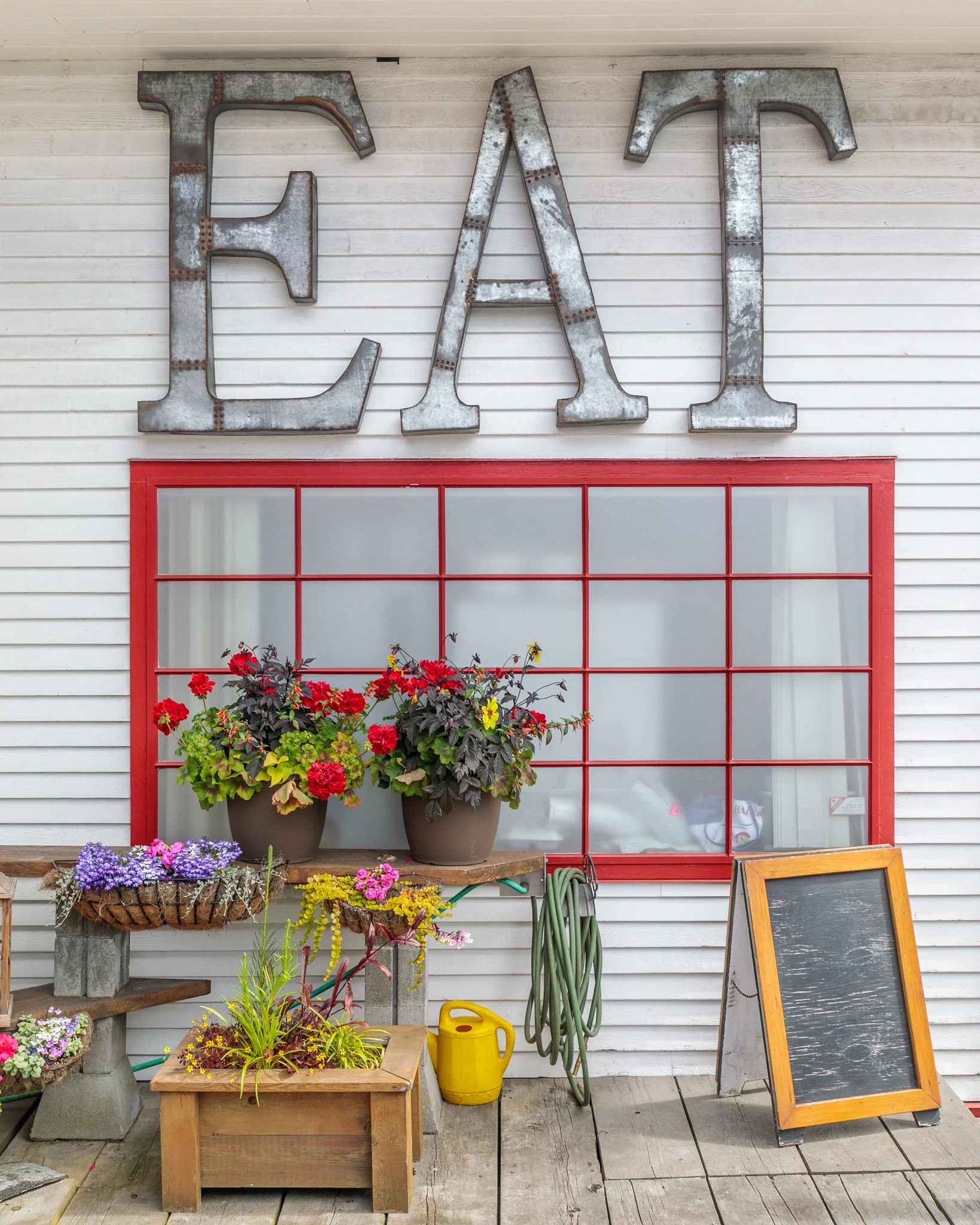 Ultimate Alaska: Cruising Glaciers and Fjords Onboard the Seabourn Sojourn // www.readysetjetset.net #readysetjetset #seabourn #cruises #alaska