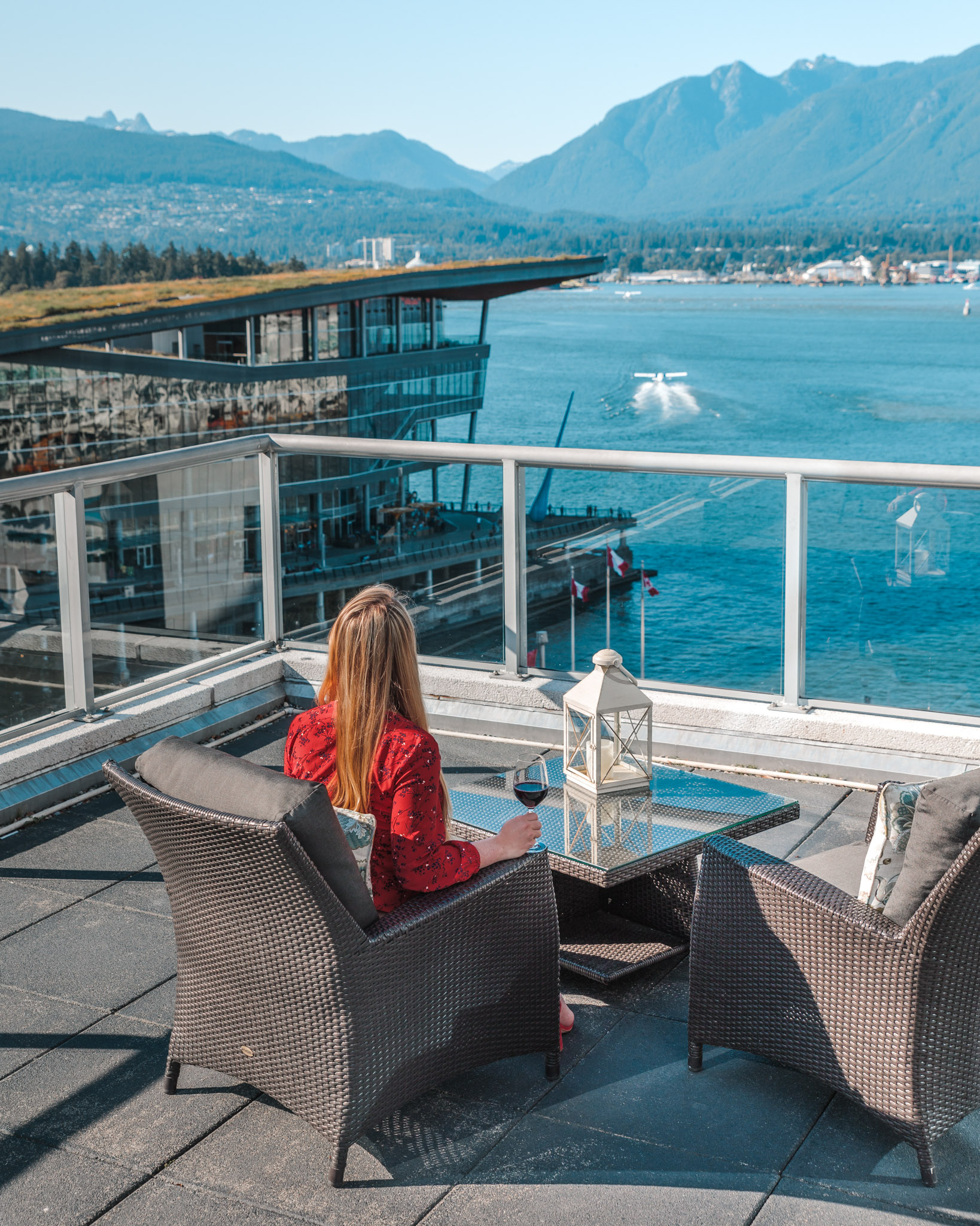 Overlooking the water from the Fairmont Gold Lounge // The Quick Guide to Visiting Vancouver, BC #readysetjetset