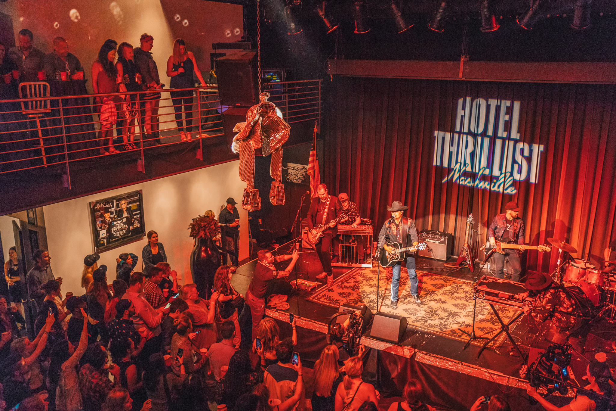 Hotel Thrillist Nashville Rockstar Mansion Party // A Weekend at Hotel Thrillist #readysetjetset