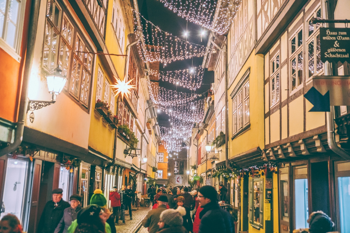 Krämerbrücke at night in Erfurt 