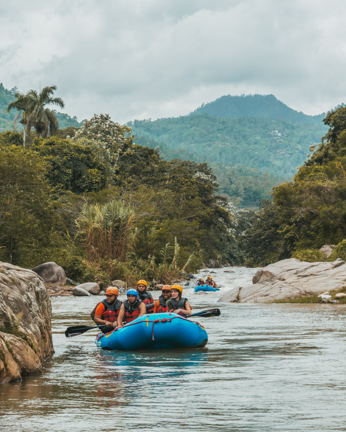 Whitewater Rafting // The Adventure Guide to Jarabacoa, Dominican Republic #readysetjetset #travel #bloggingtips #traveltips #caribbean