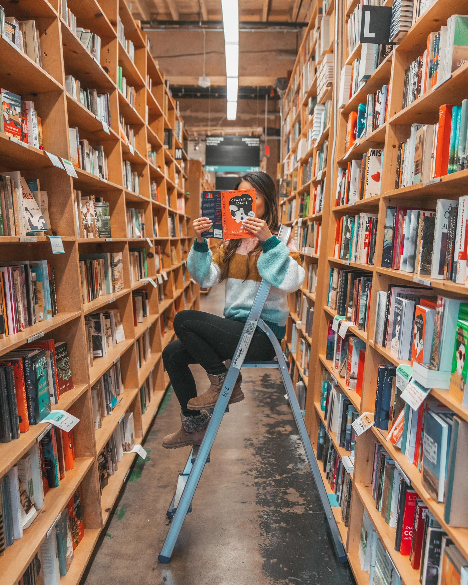 Powell's Books // The Most Instagrammable Spots in Portland, Oregon // #readysetjetset #portland #oregon #pdx #pnw #blogpost #photoguide