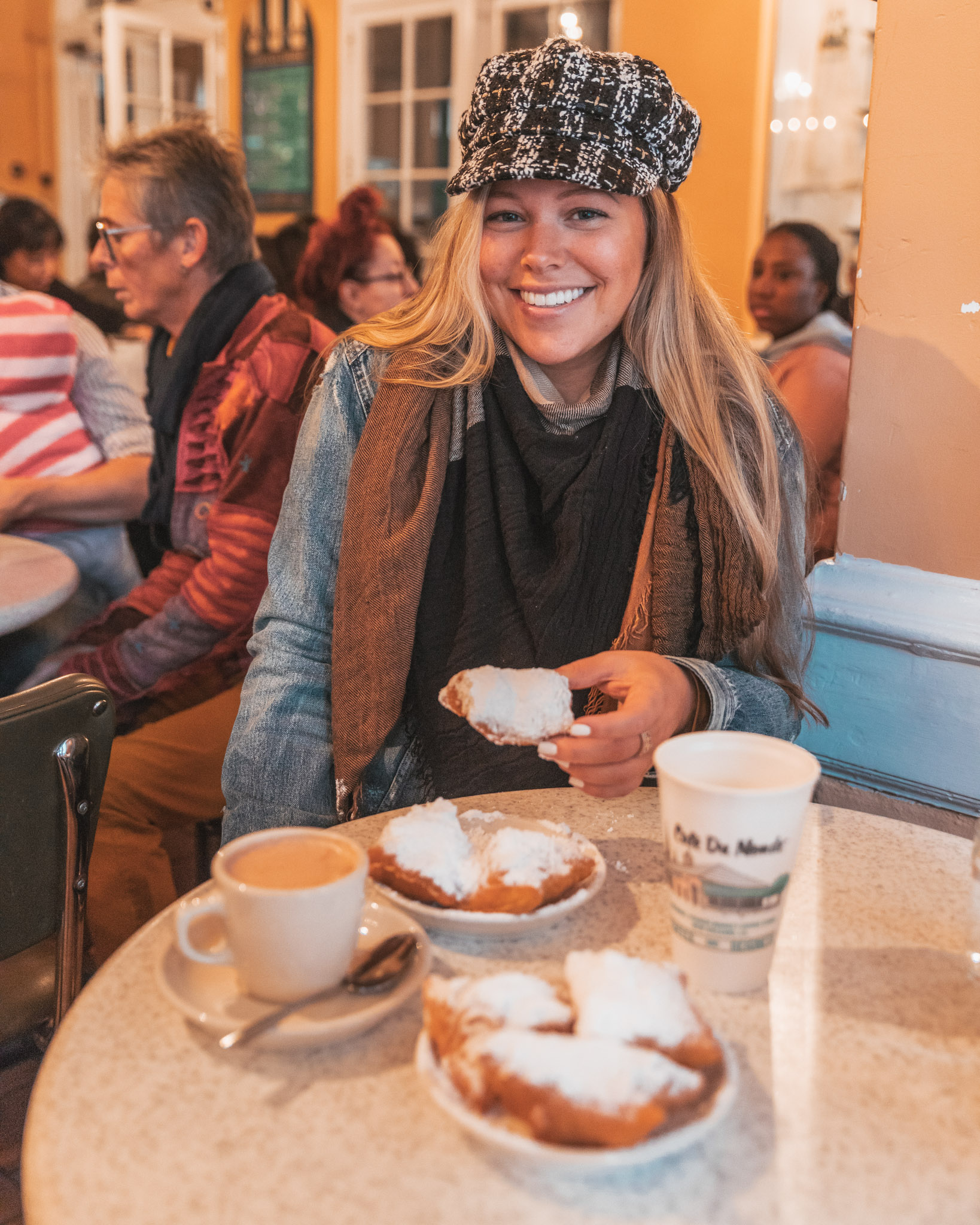 Beignets at Cafe Du Monde // The Most Instagrammable Spots in New Orleans // #readysetjetset www.readysetjetset.net