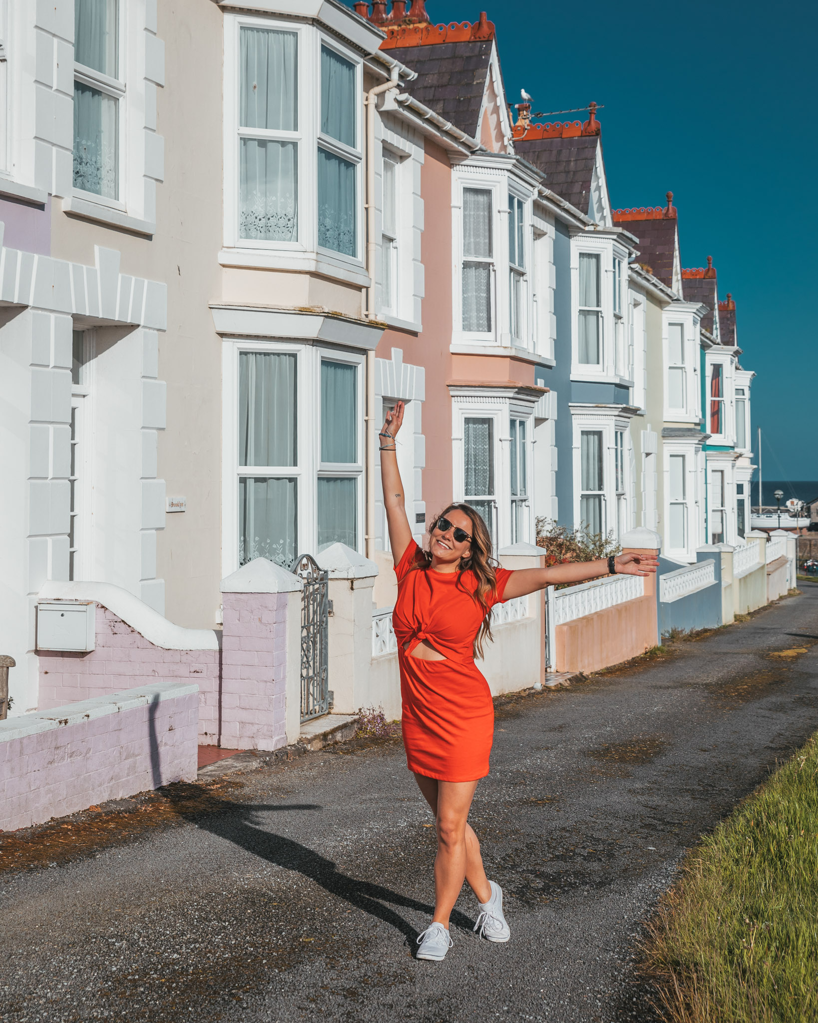 Aberaeron colorful houses // The Most Beautiful Places to Visit in Wales // #readysetjetset #wales #uk #welsh #travel #photospots #blogpost