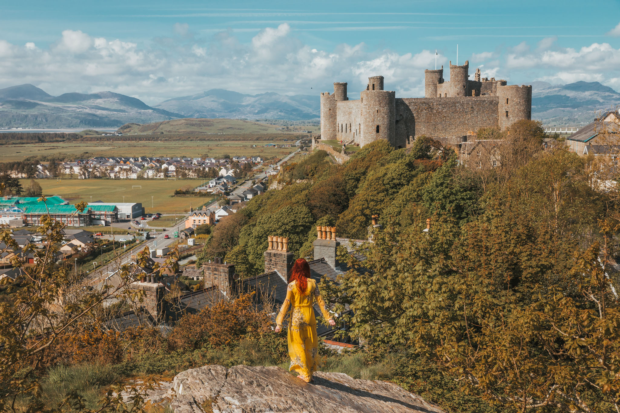 Harlech Castle // The Most Beautiful Places to Visit in Wales // #readysetjetset #wales #uk #welsh #travel #photospots #blogpost