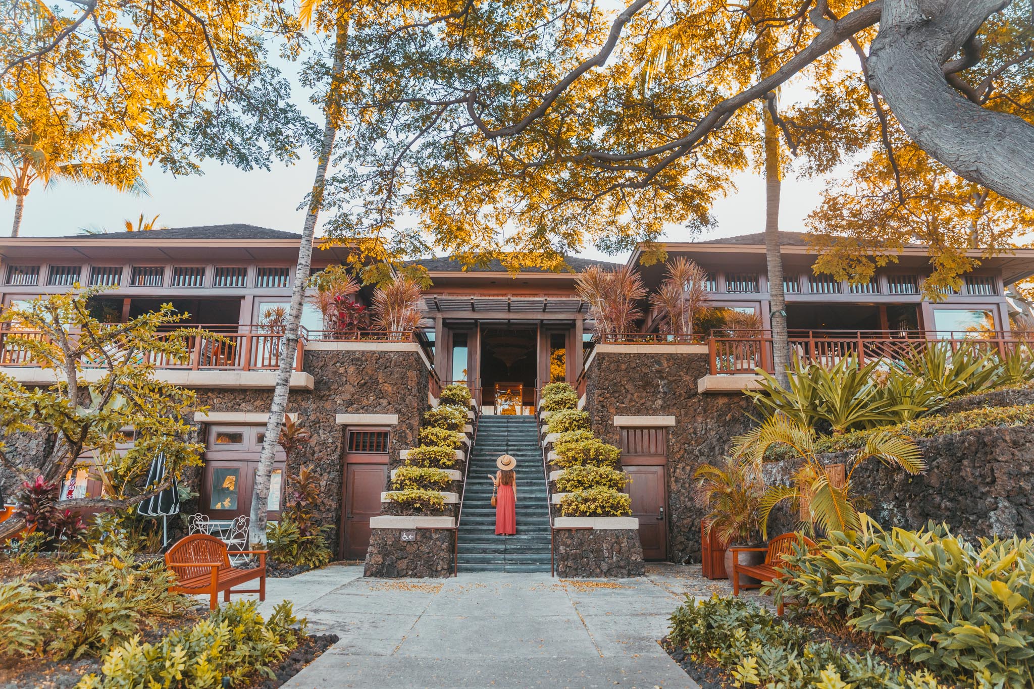 The lobby // A Luxury Stay on the Big Island: Four Seasons Resort Hualalai // #readysetjetset #hawaii #bigisland #luxuryhotels #beachresorts #usa #travel