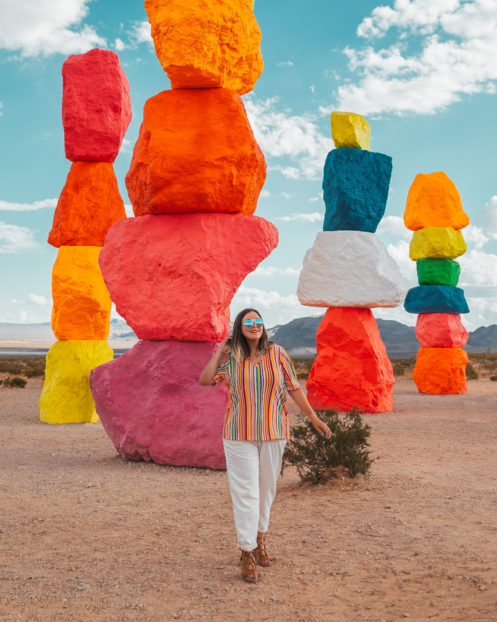 Seven Magic Mountains Las Vegas // The Quick Guide to Visiting Vegas Beyond the Strip #readysetjetset #lasvegas #nevada #blogpost #travel #rainbow #color