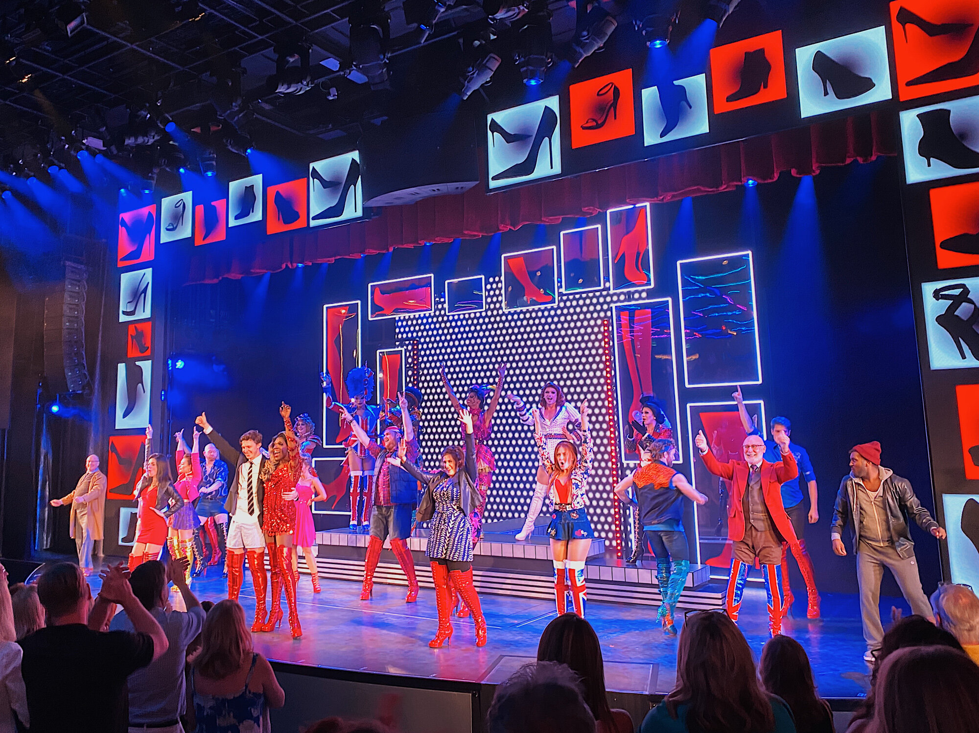 Kinky Boots musical // Cruise Review: Onboard the Norwegian Encore // #readysetjetset #cruise #cruisereview #cruising #caribbean #bahamas #norwegian #ncl #travel #blog