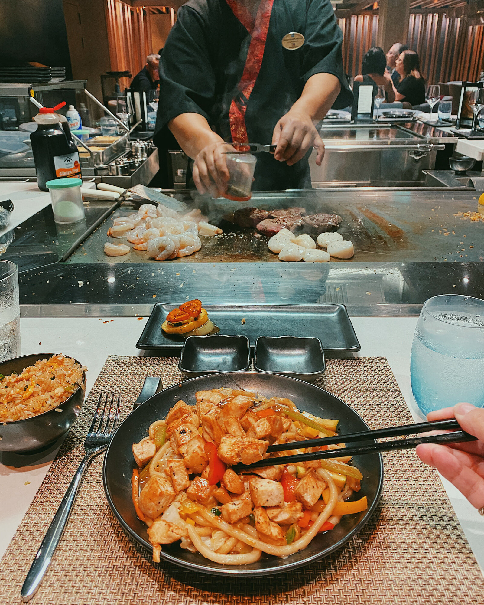 Teppanyaki // Cruise Review: Onboard the Norwegian Encore // #readysetjetset #cruise #cruisereview #cruising #caribbean #bahamas #norwegian #ncl #travel #blog