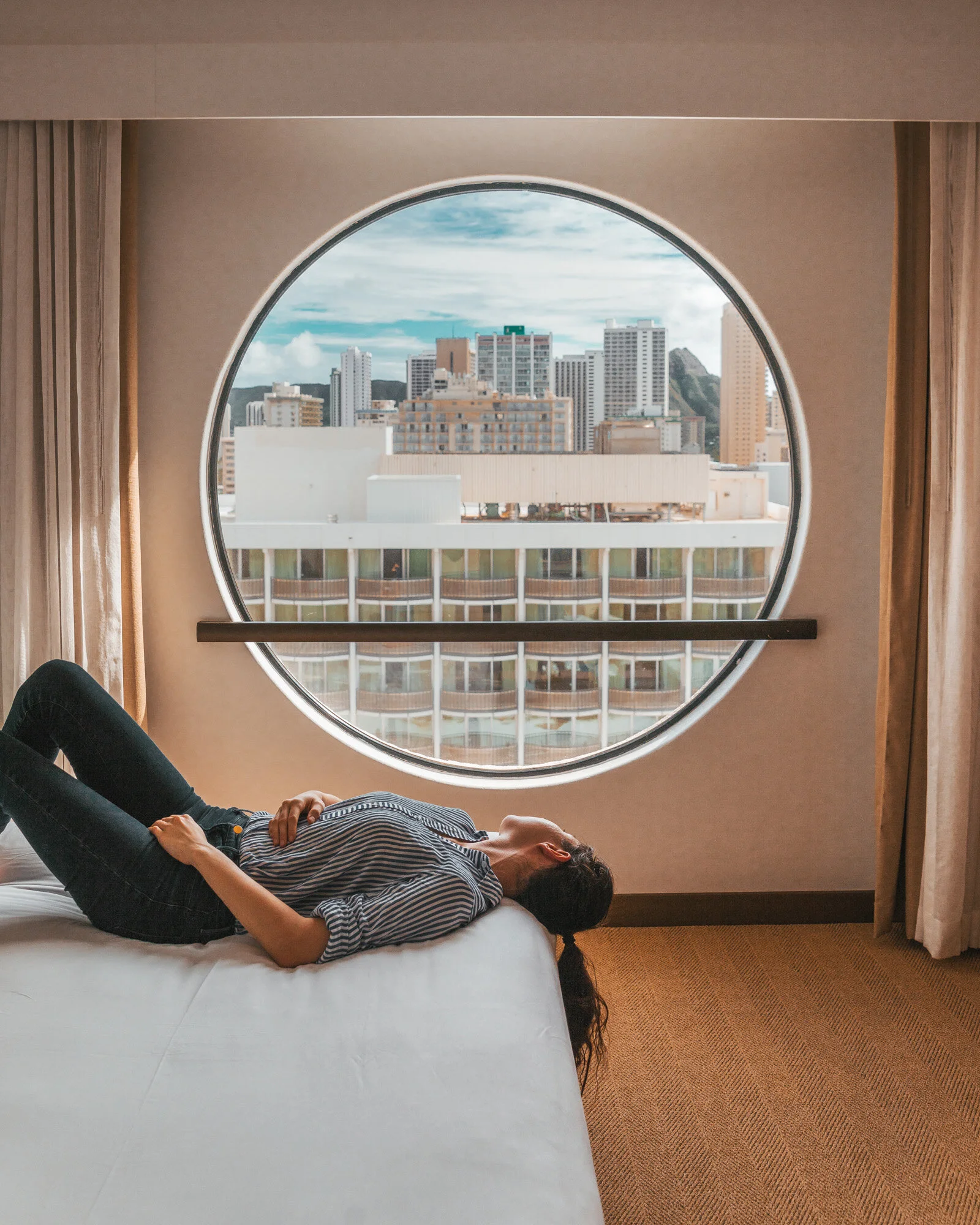 In Photos: Dublin, Miami, and Honolulu with Hyatt Centric x Sofar Sounds // #readysetjetset #sofarsounds #concert #music #livemusic #dublin #miami #honolulu #oahu #hawaii #travel #ireland #florida