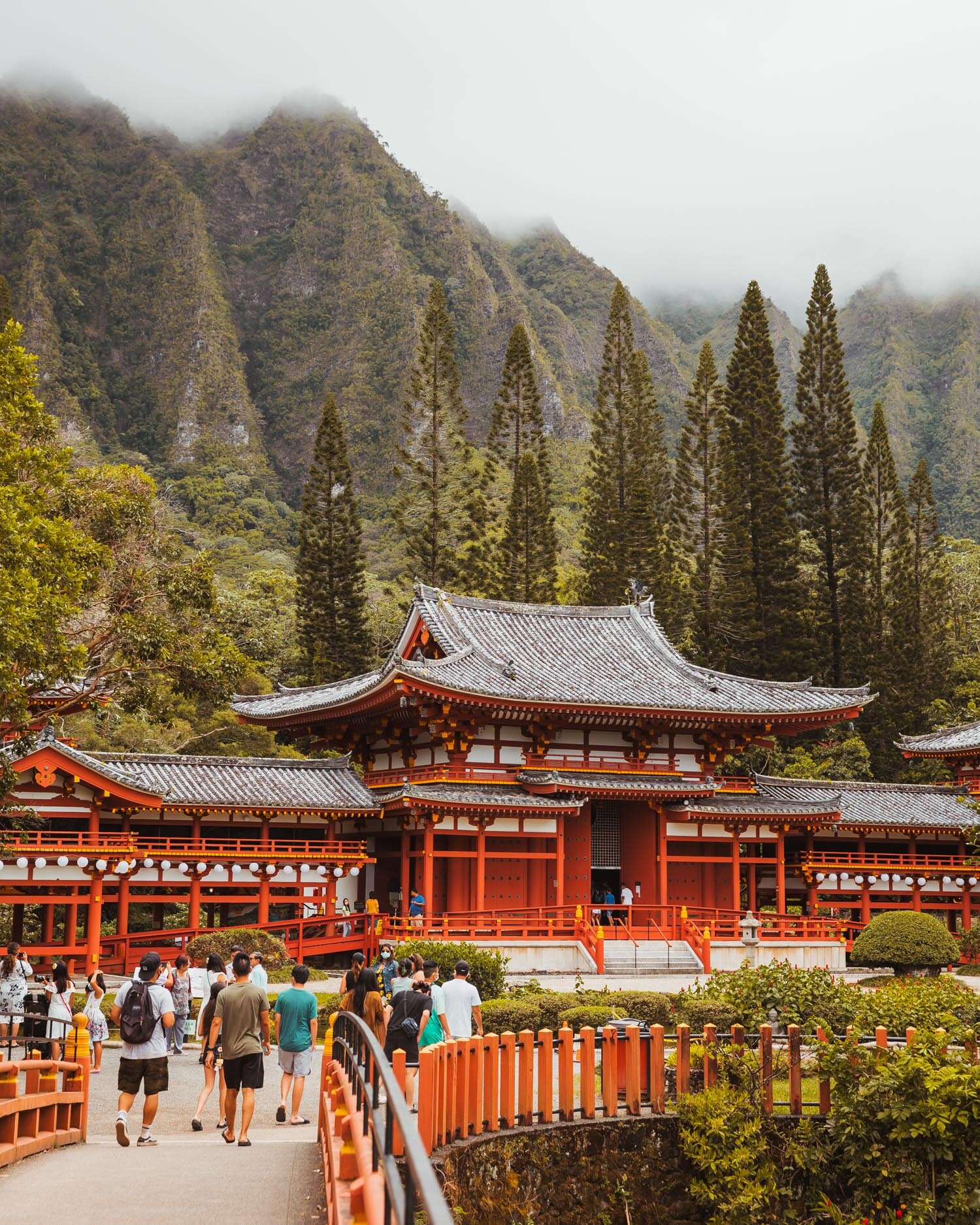 Japanese Byodo-In Temple; The Quick Guide to Visiting Oahu, Hawaii